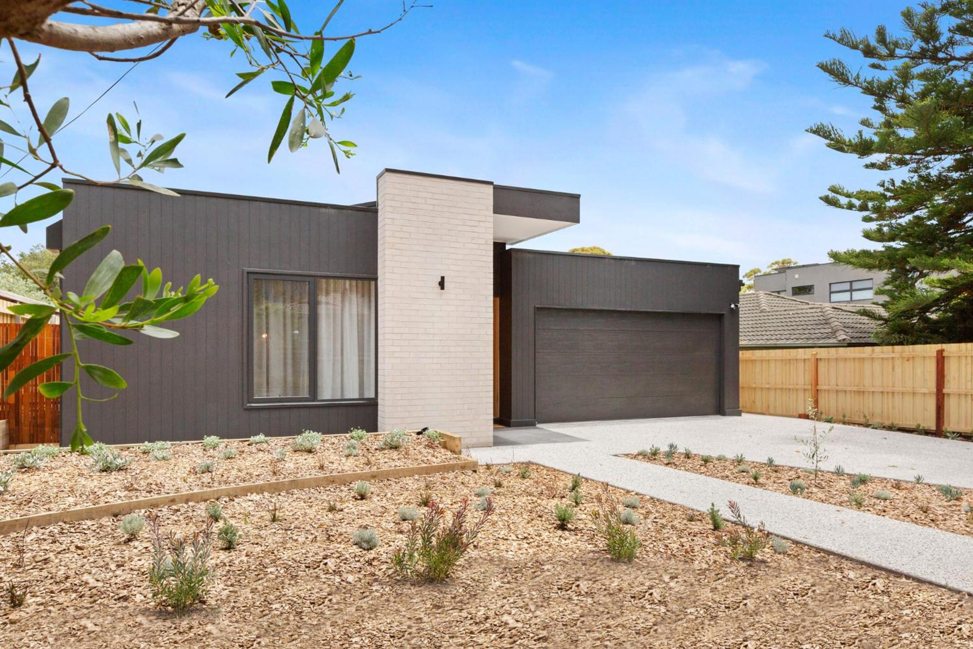Sea Sage Coastal Rosebud Accommodation