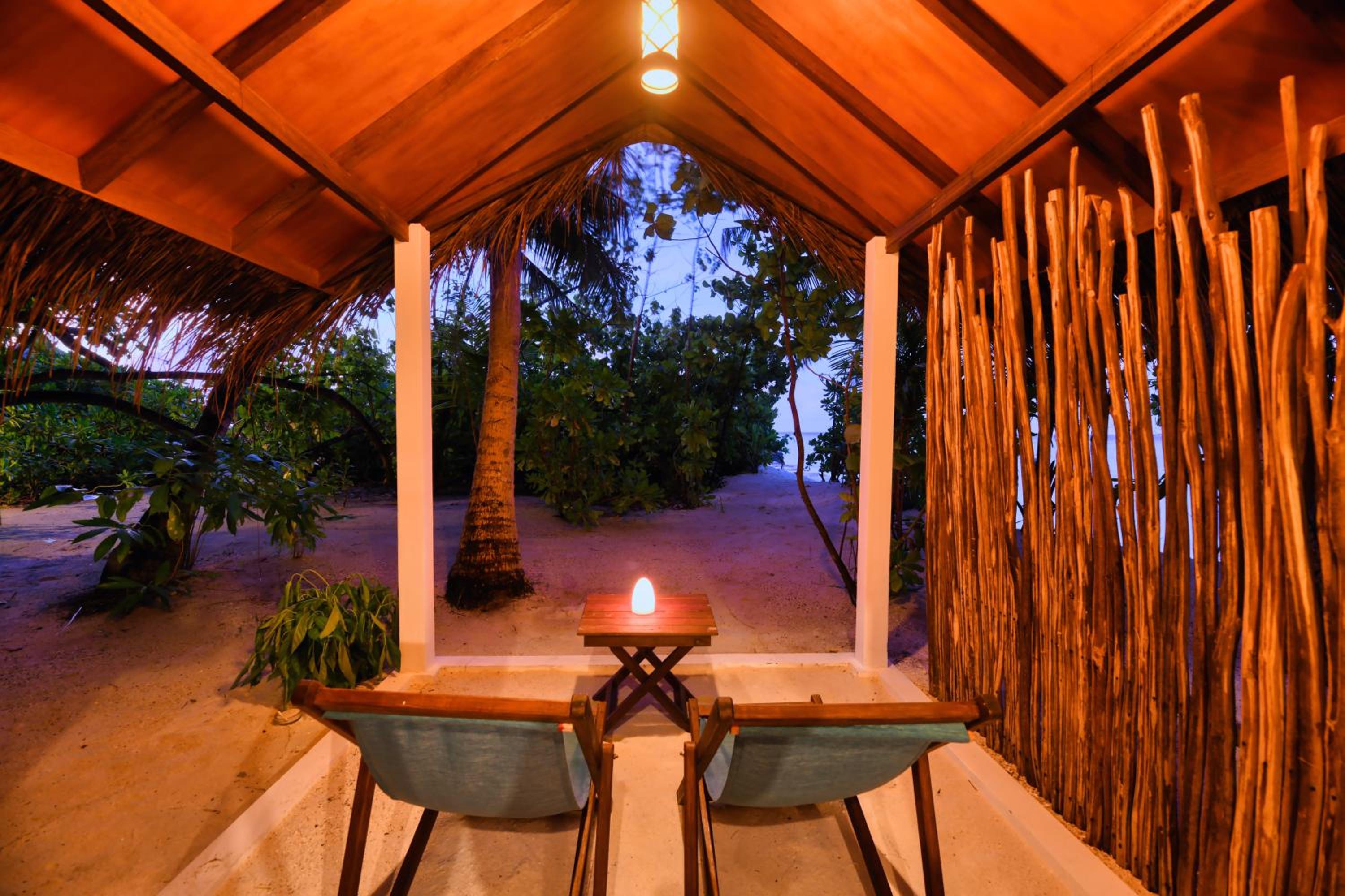 Makunudu Island- An Intimate Hideaway