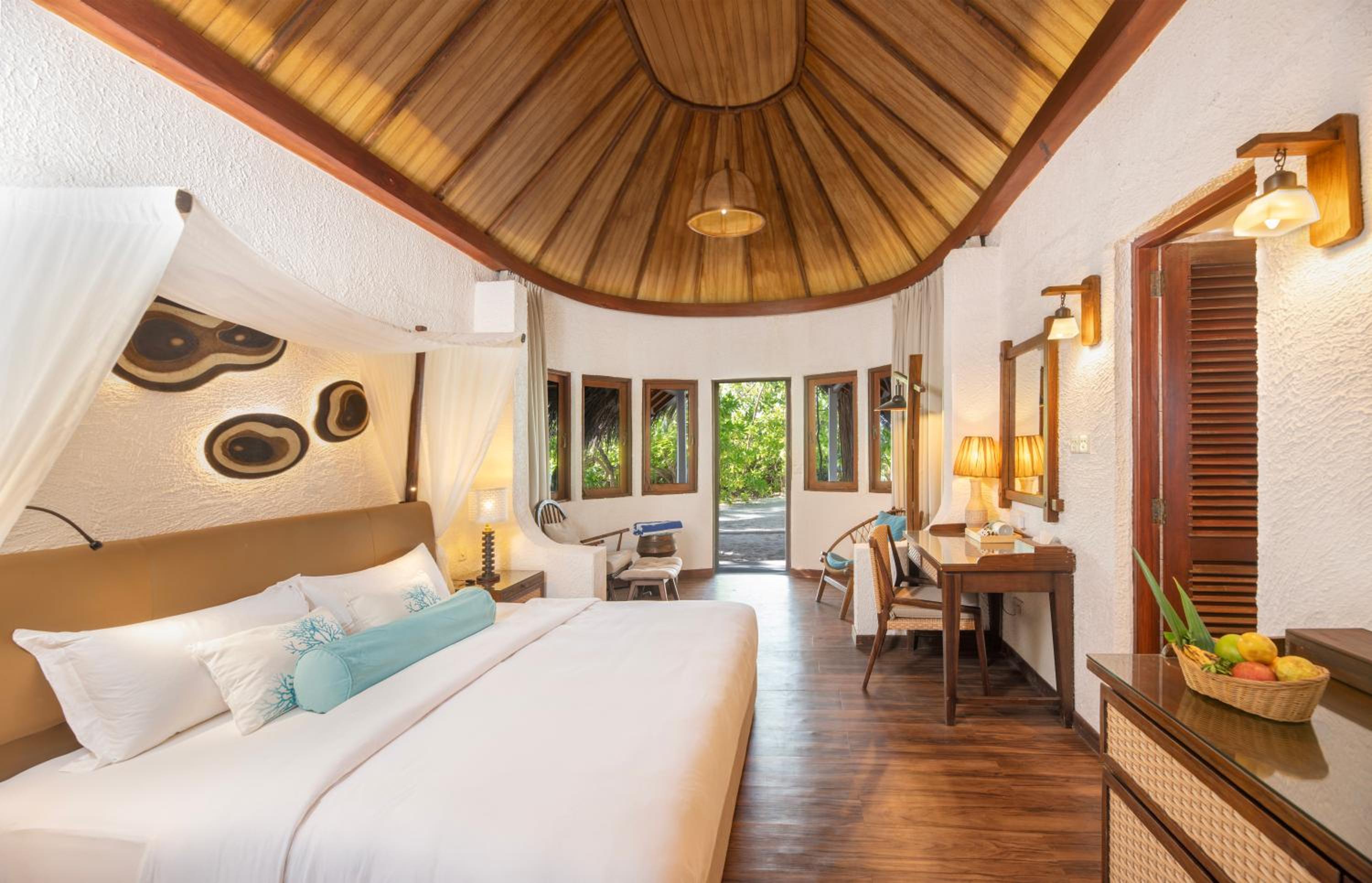 Makunudu Island- An Intimate Hideaway