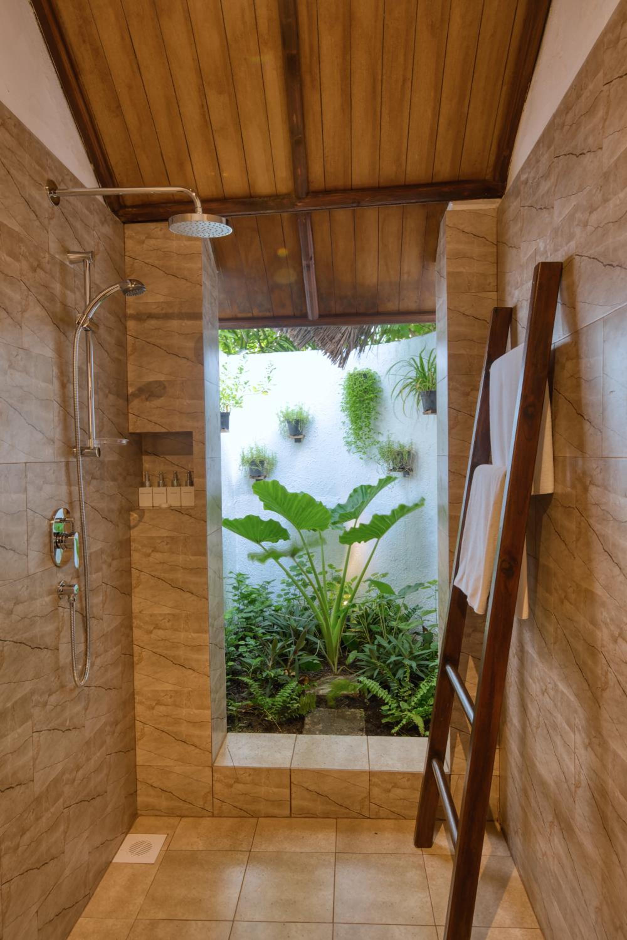 Makunudu Island- An Intimate Hideaway