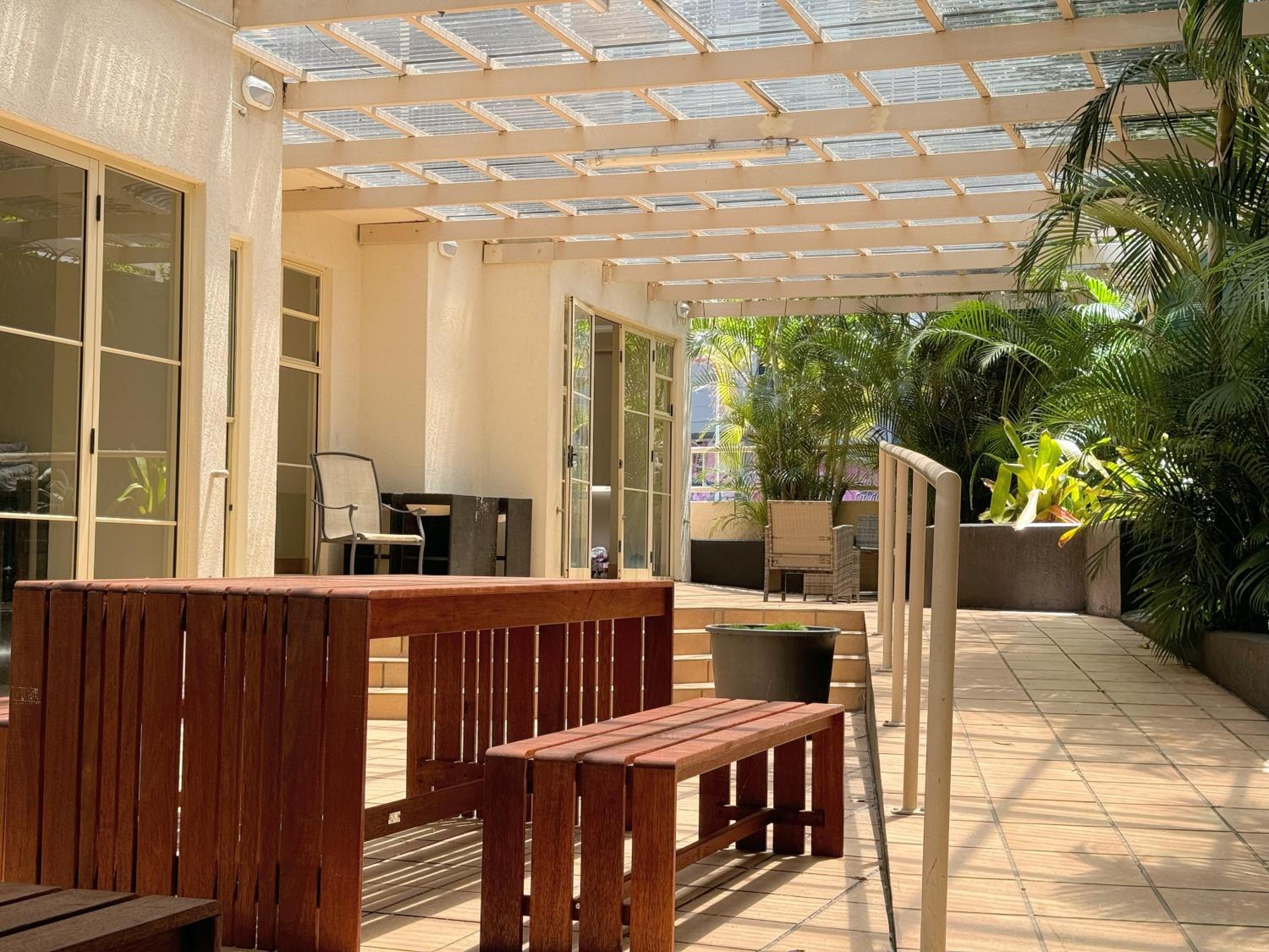 Breeze Inn Gold Coast