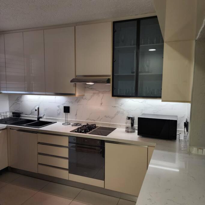 3 Bedroom Apartment in Sandton