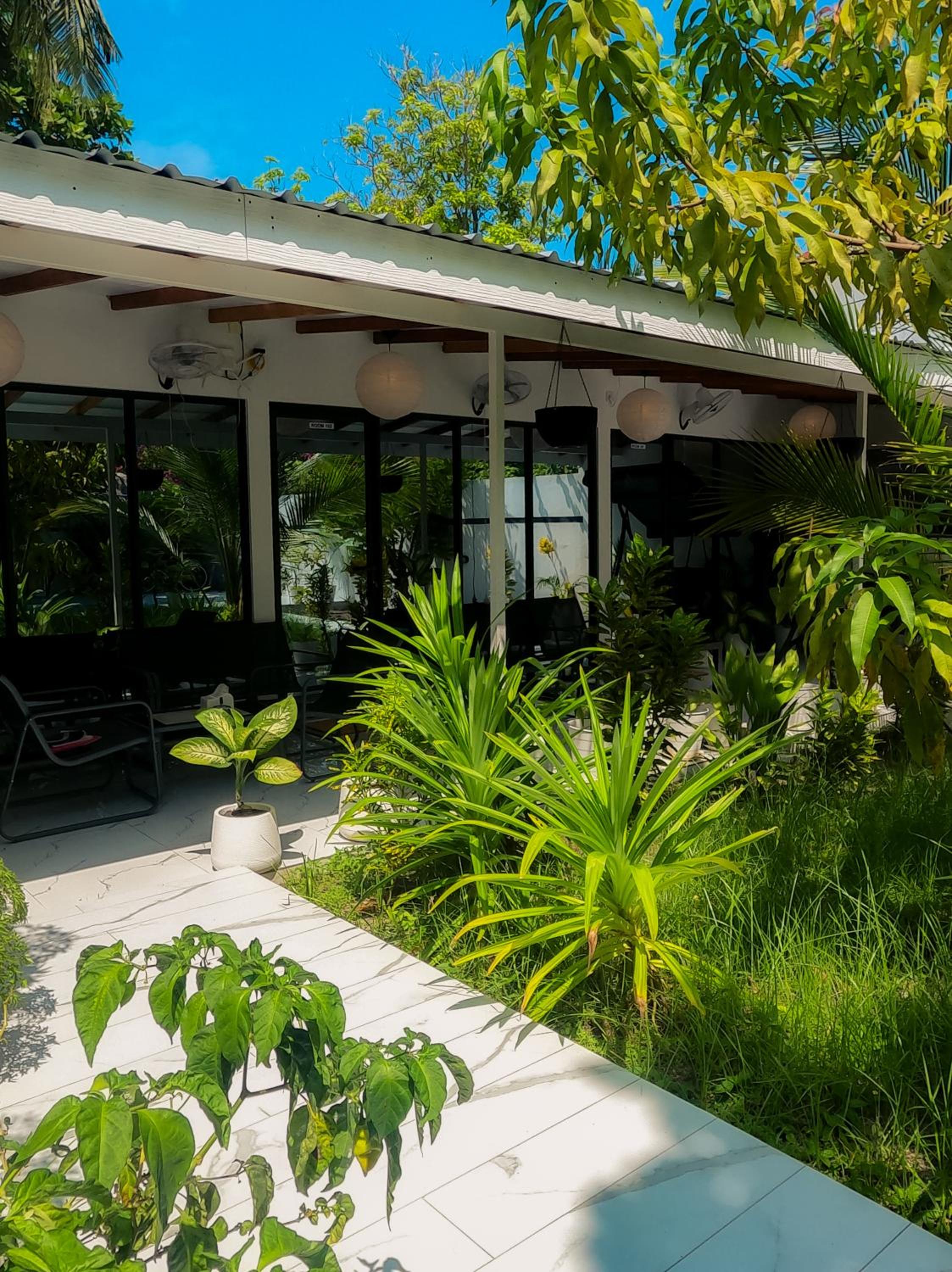 Oceana Inn Maldives -Free airport assistance at both international and domestic airports view 5