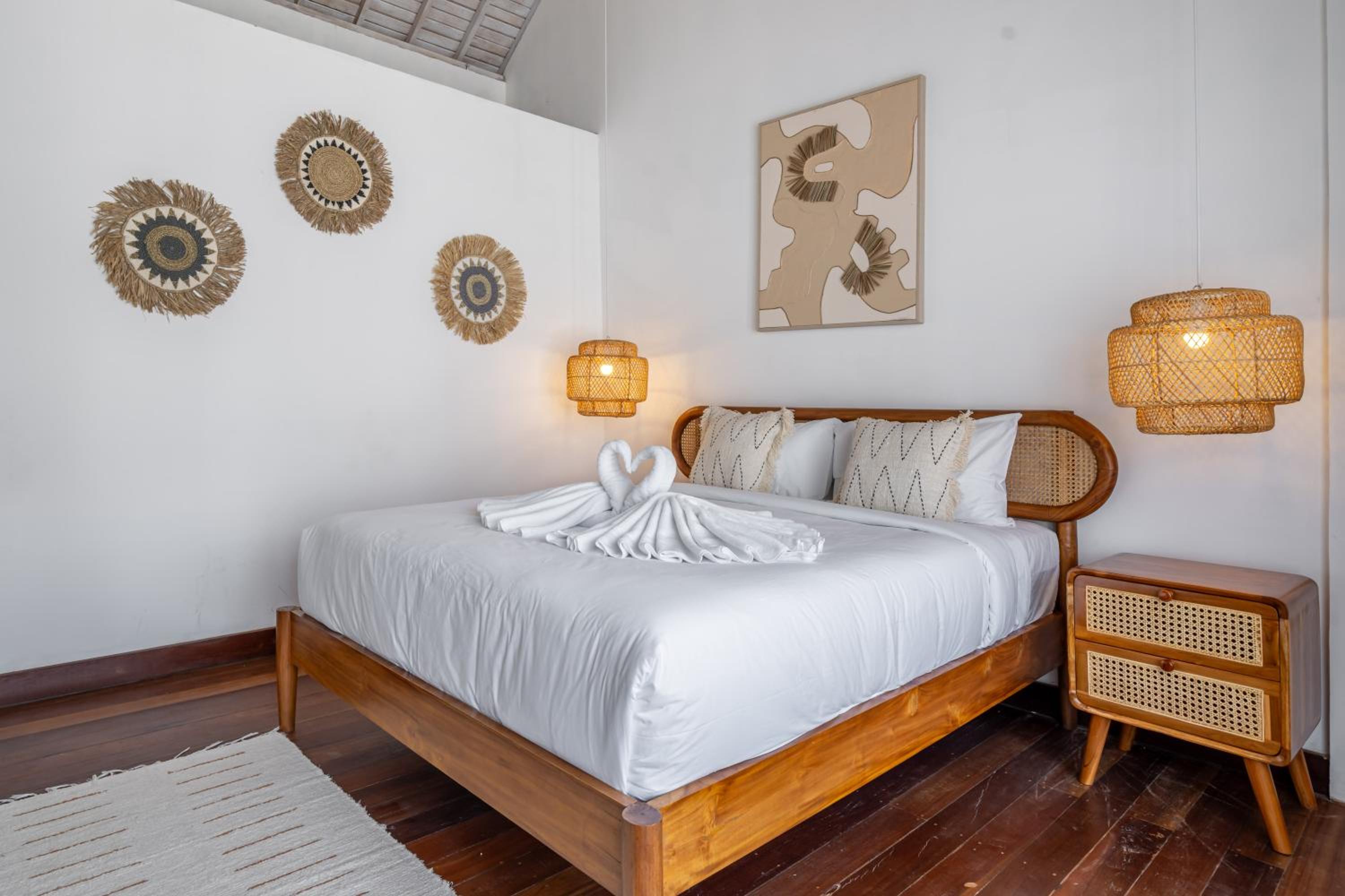 Rumah Libbo-2BR Villa with Pool view 2