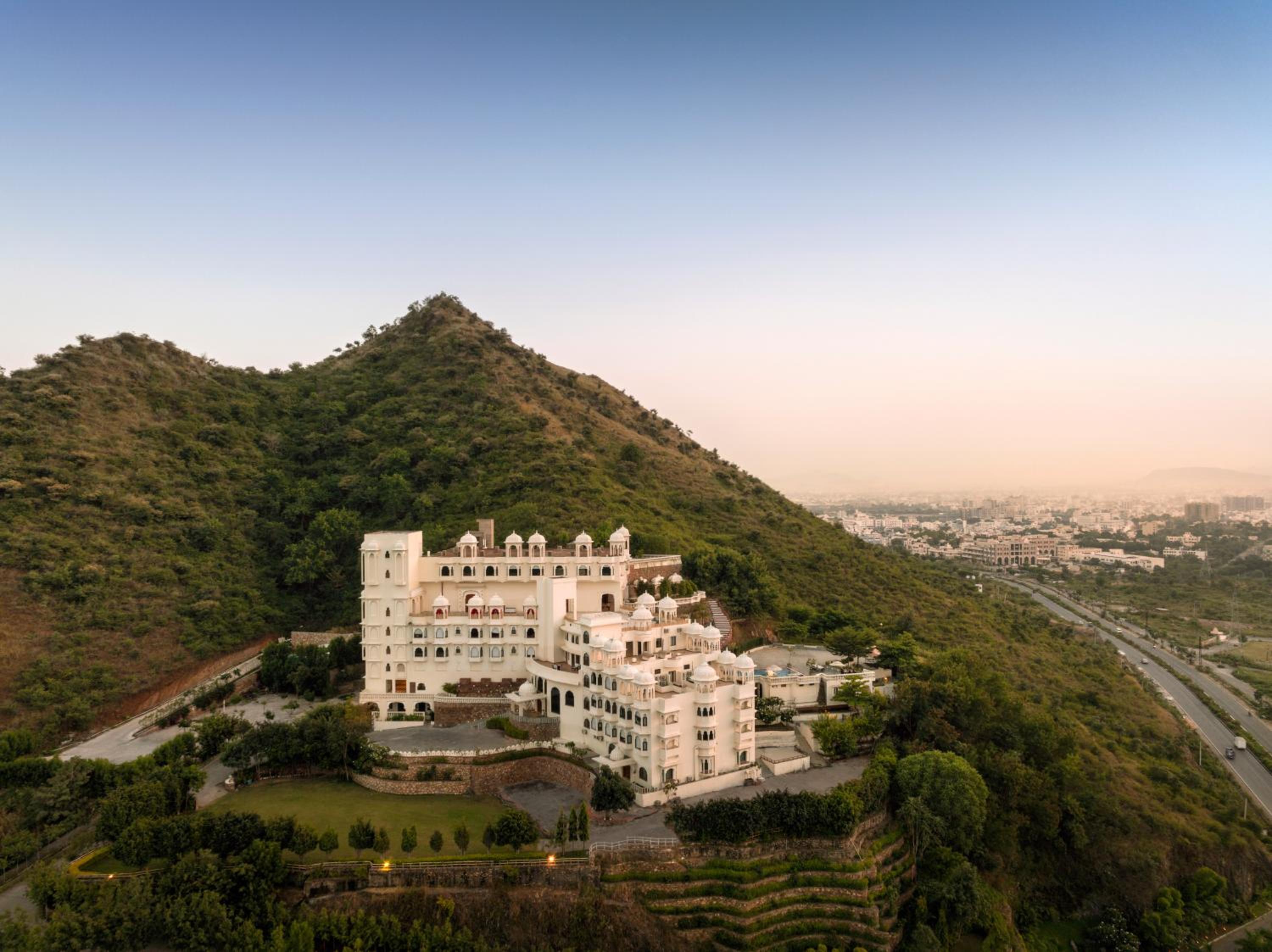 Bhairavgarh Palace Udaipur — photo 30