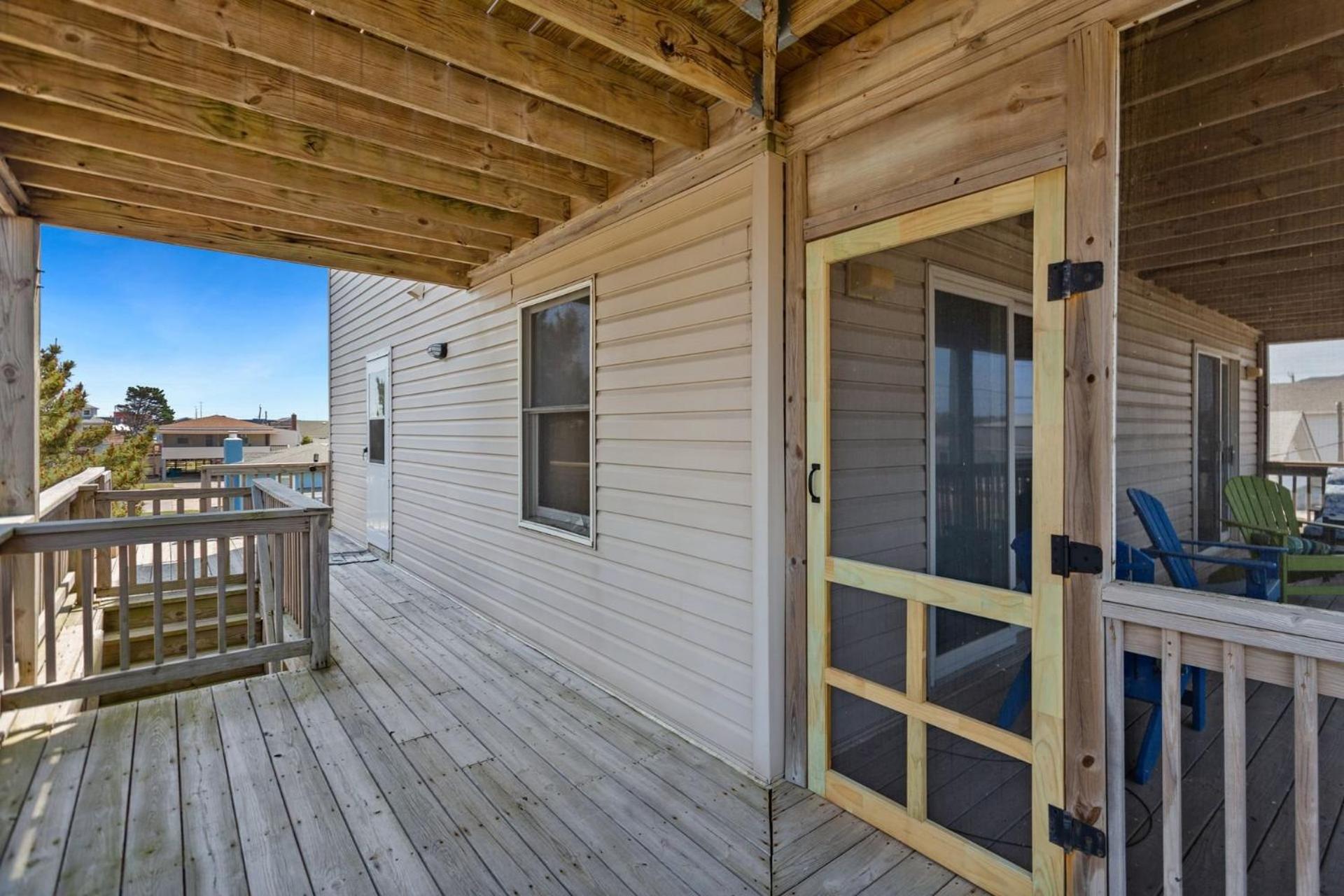5042 - Beachside Hangar view 2