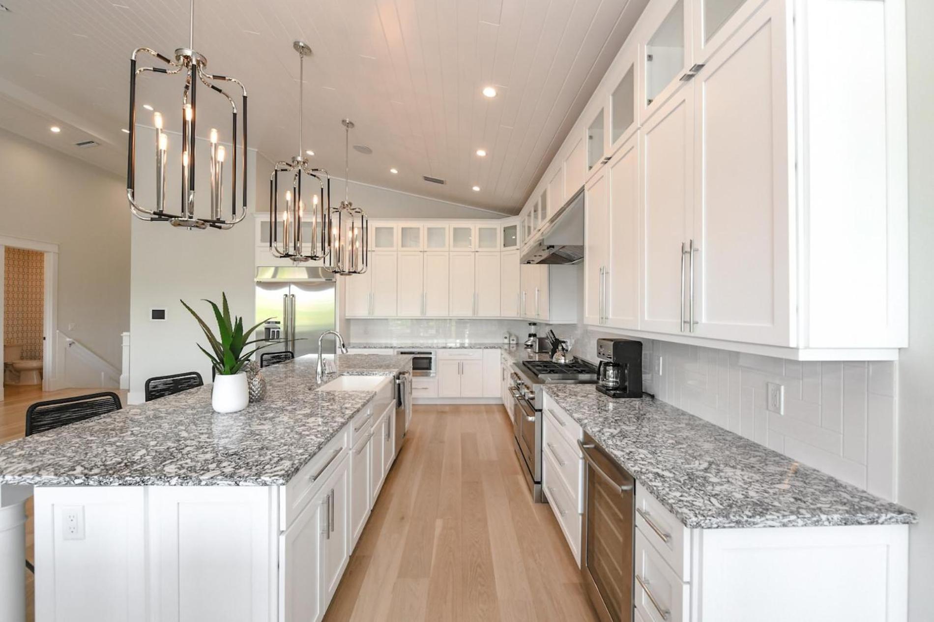 Sea La Vie Beach House - Luxury Home w Pool Spa Dock Canal Access on Anna Maria view 4