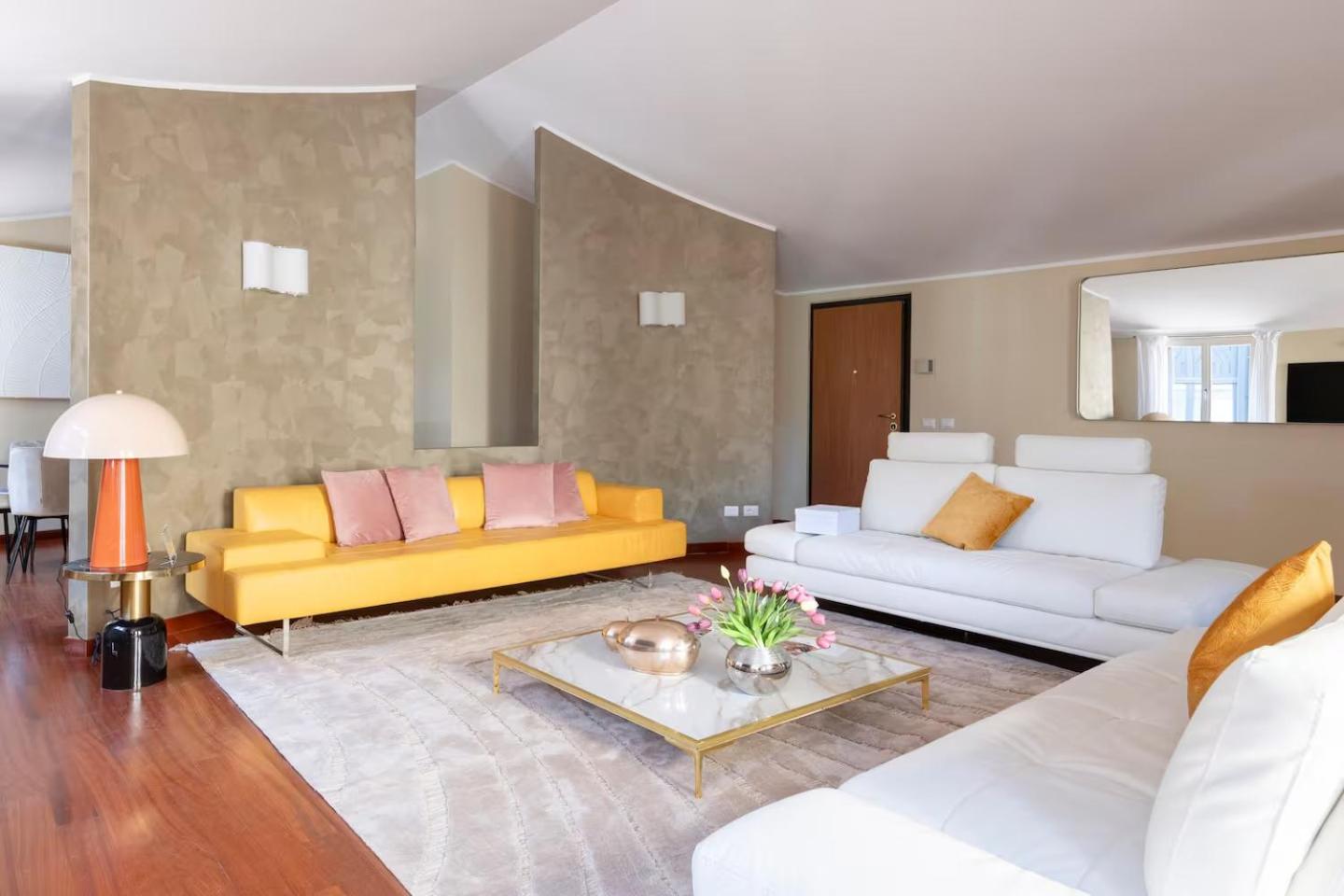 4 Bedroom Apartment with Terrace - Duomo view