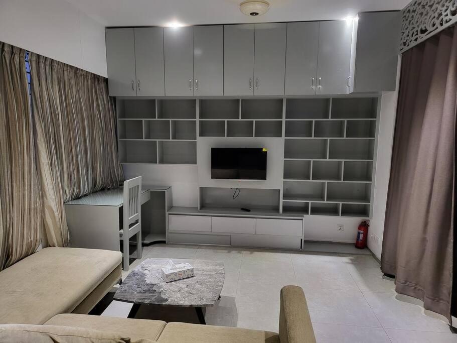1BR Studio with Rooftop Access