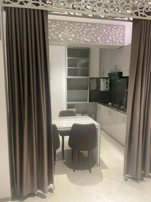 1BR Studio with Rooftop Access