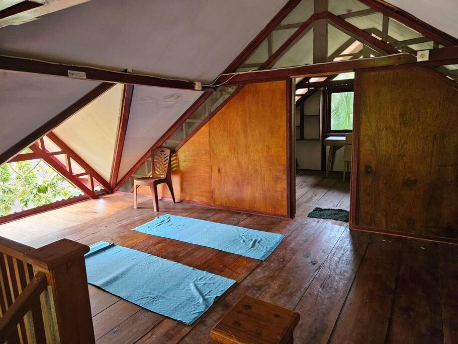 Mentawai Private Villa and Boat at Yantos Place view 4