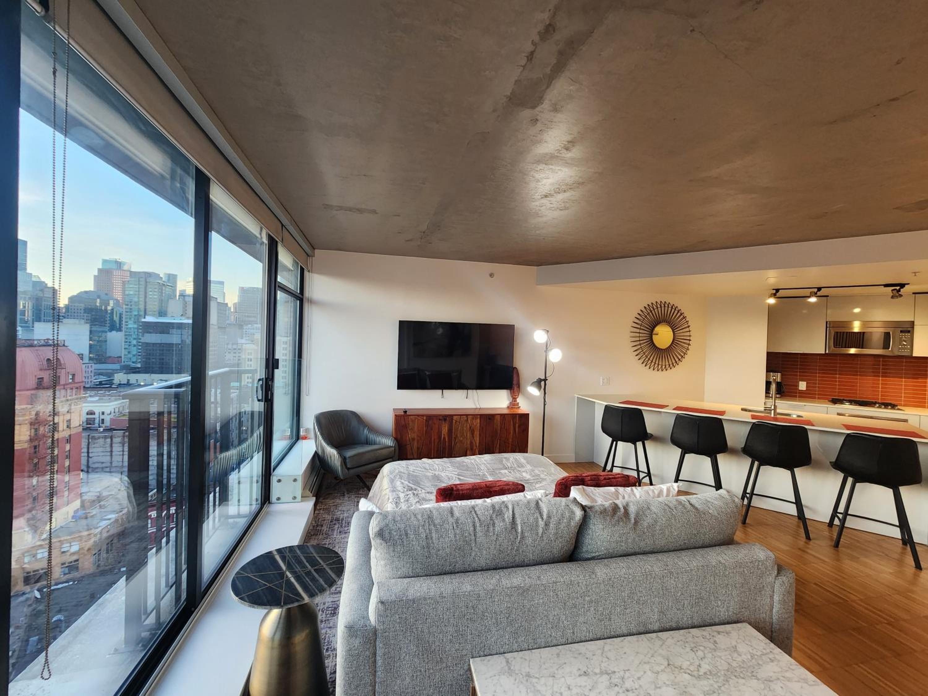 Luxury Downtown Vancouver Suite