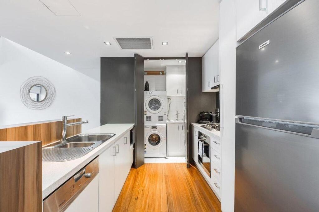 Hotel Lifestyle Home Living in Williamstown