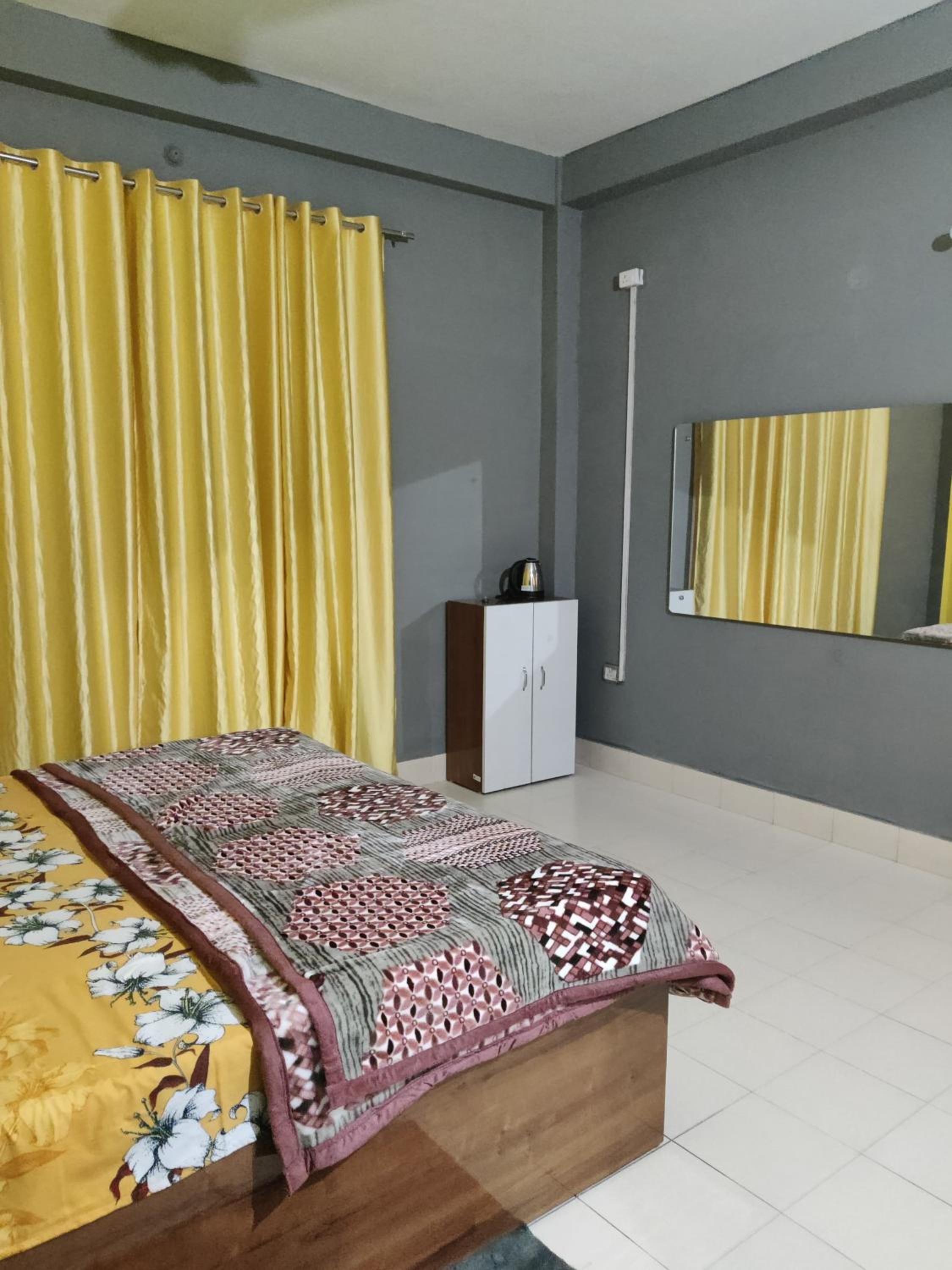 Yellow minimalistic room view 5