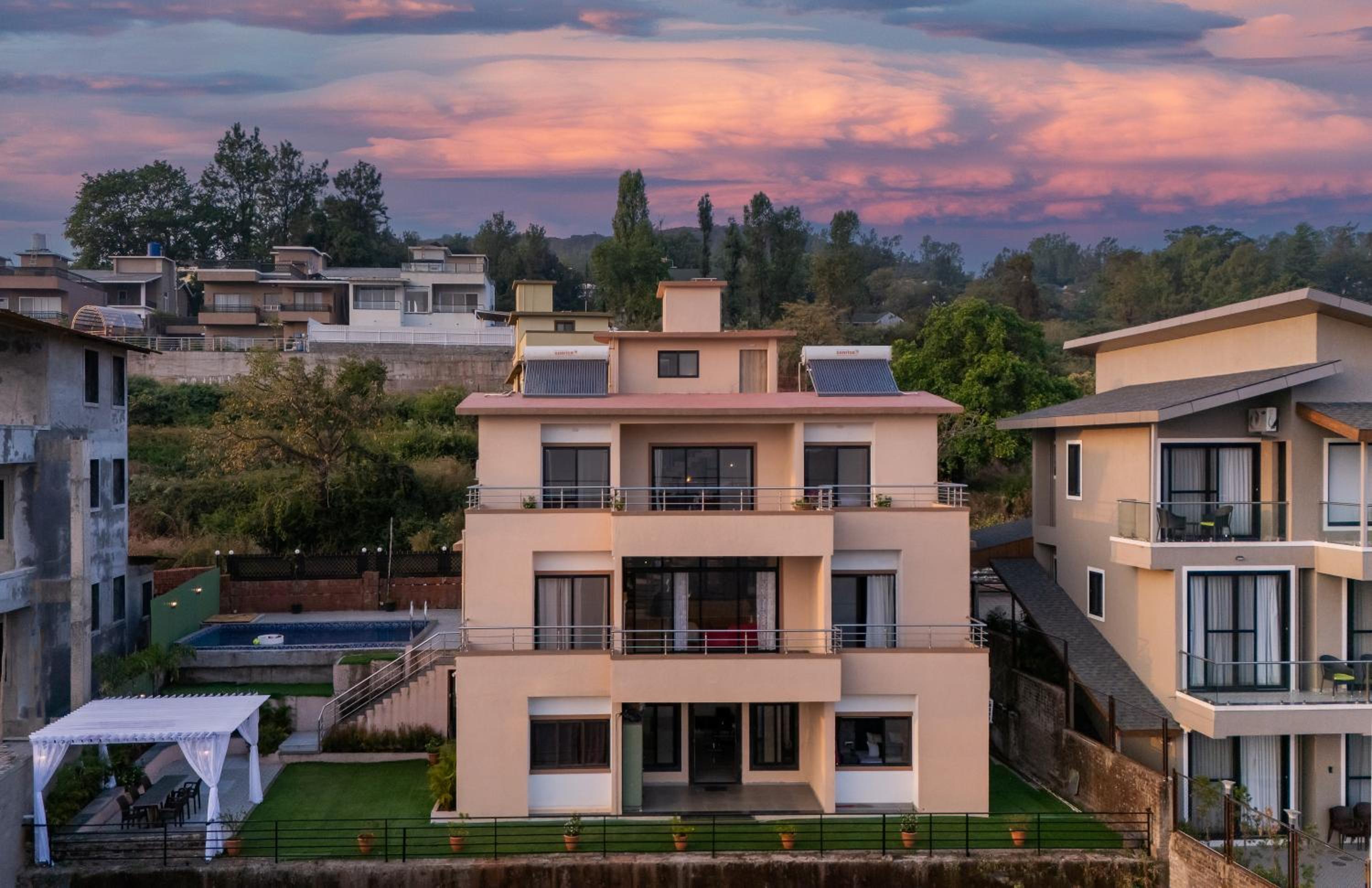 Thalaiva Villa by Hillstayion