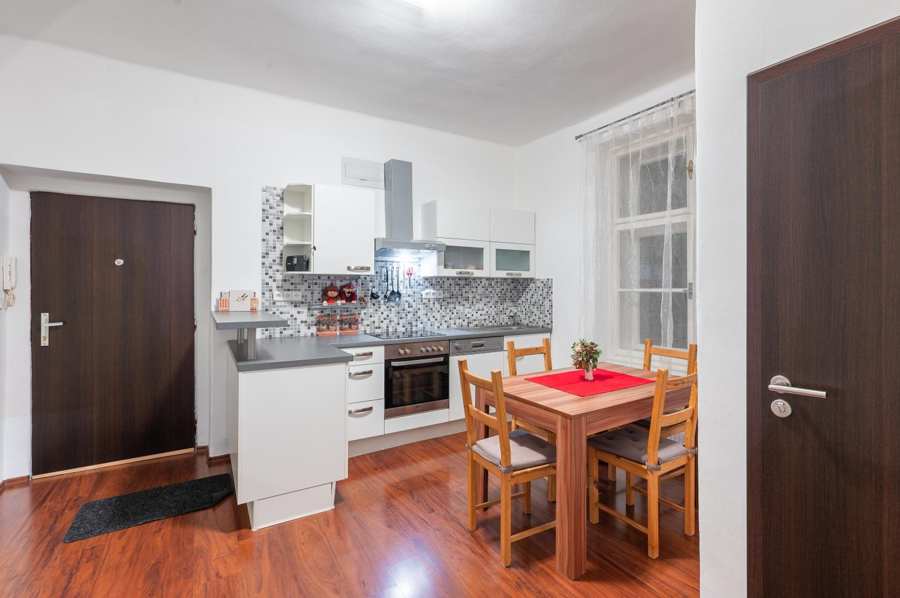 Emilie Apartment - K Lanovce str