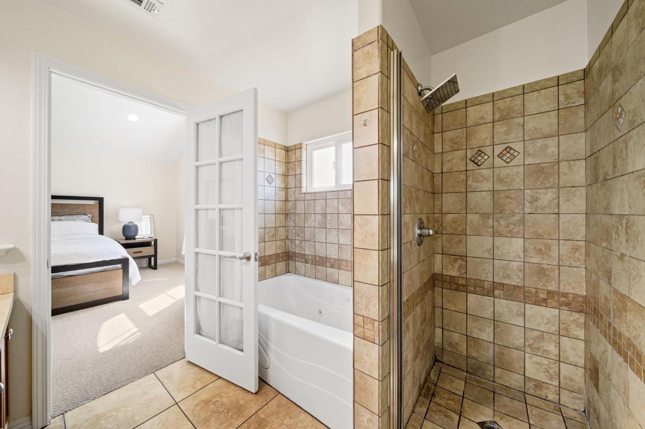 4Bed 3Bath Modern Townhouse - Four bedrooms near Pasadena, LA