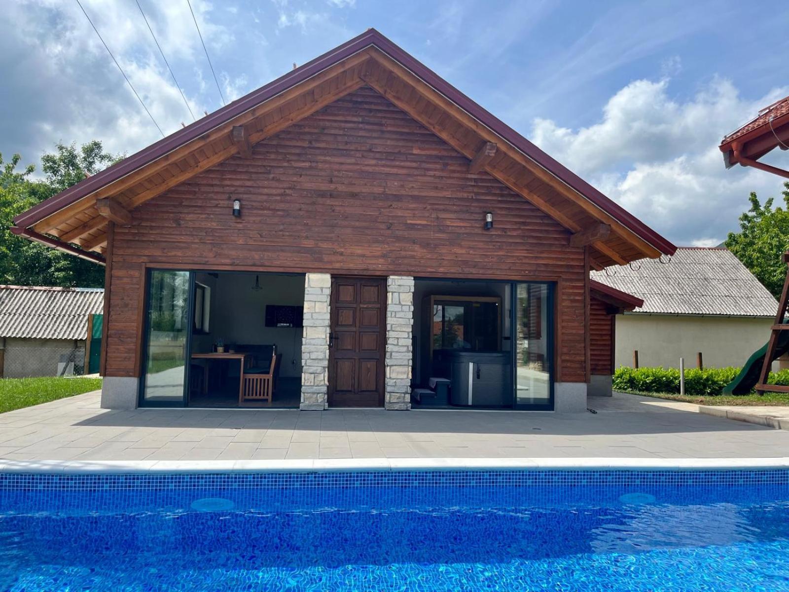 Villa D-IKA view 3