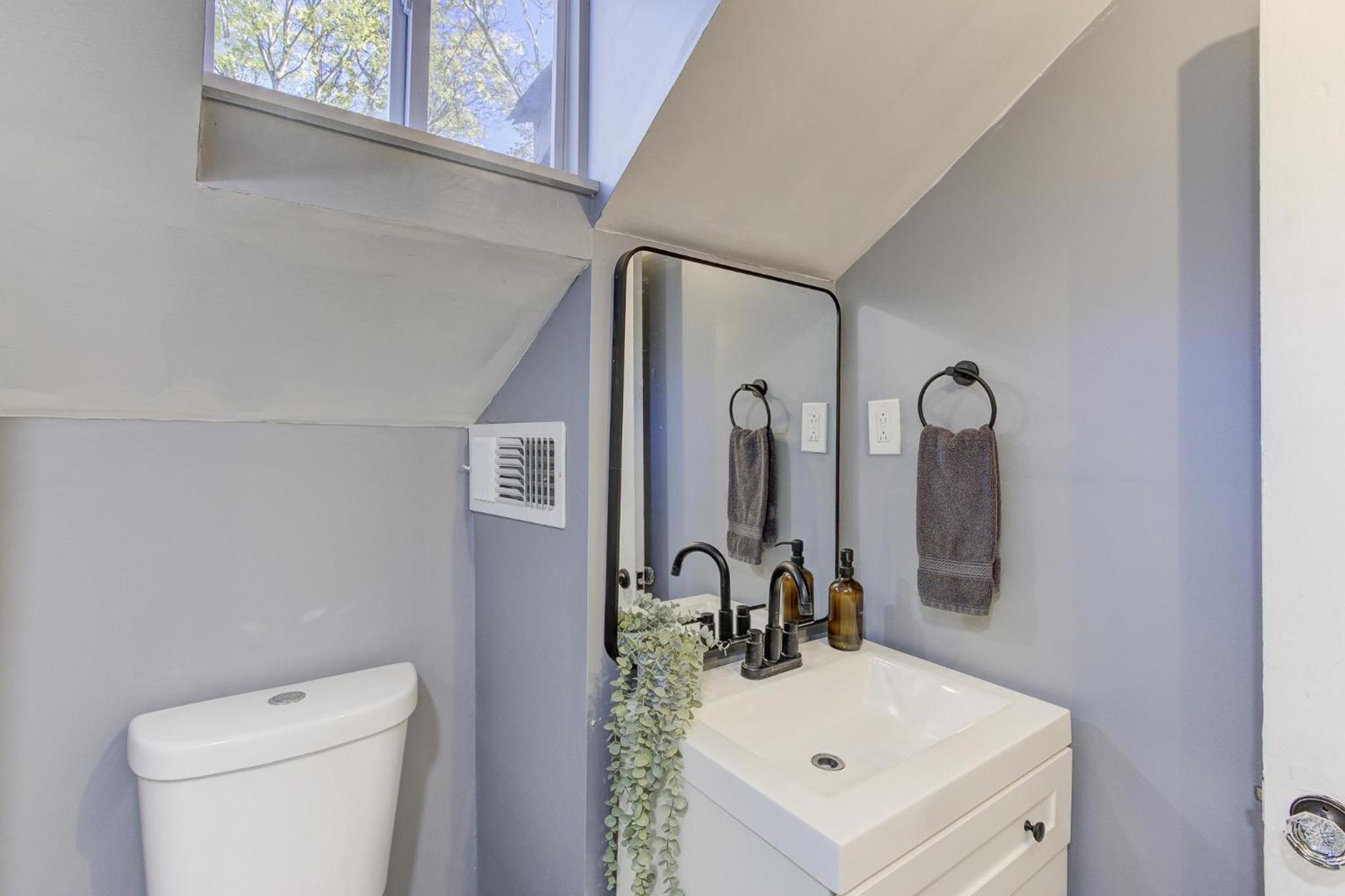 Hideaway Retreat in the Heart of Cooper Young