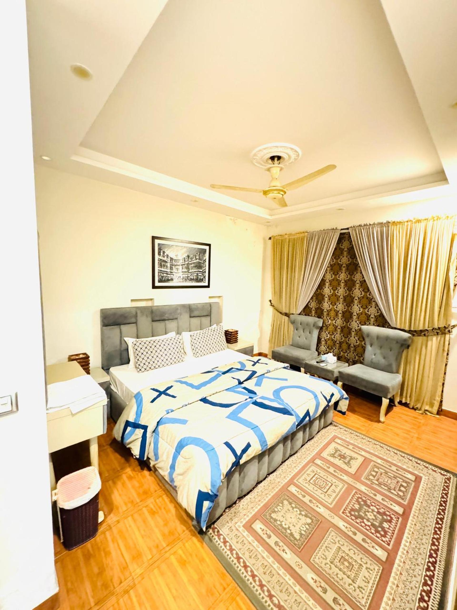 Dream Lodge Executive