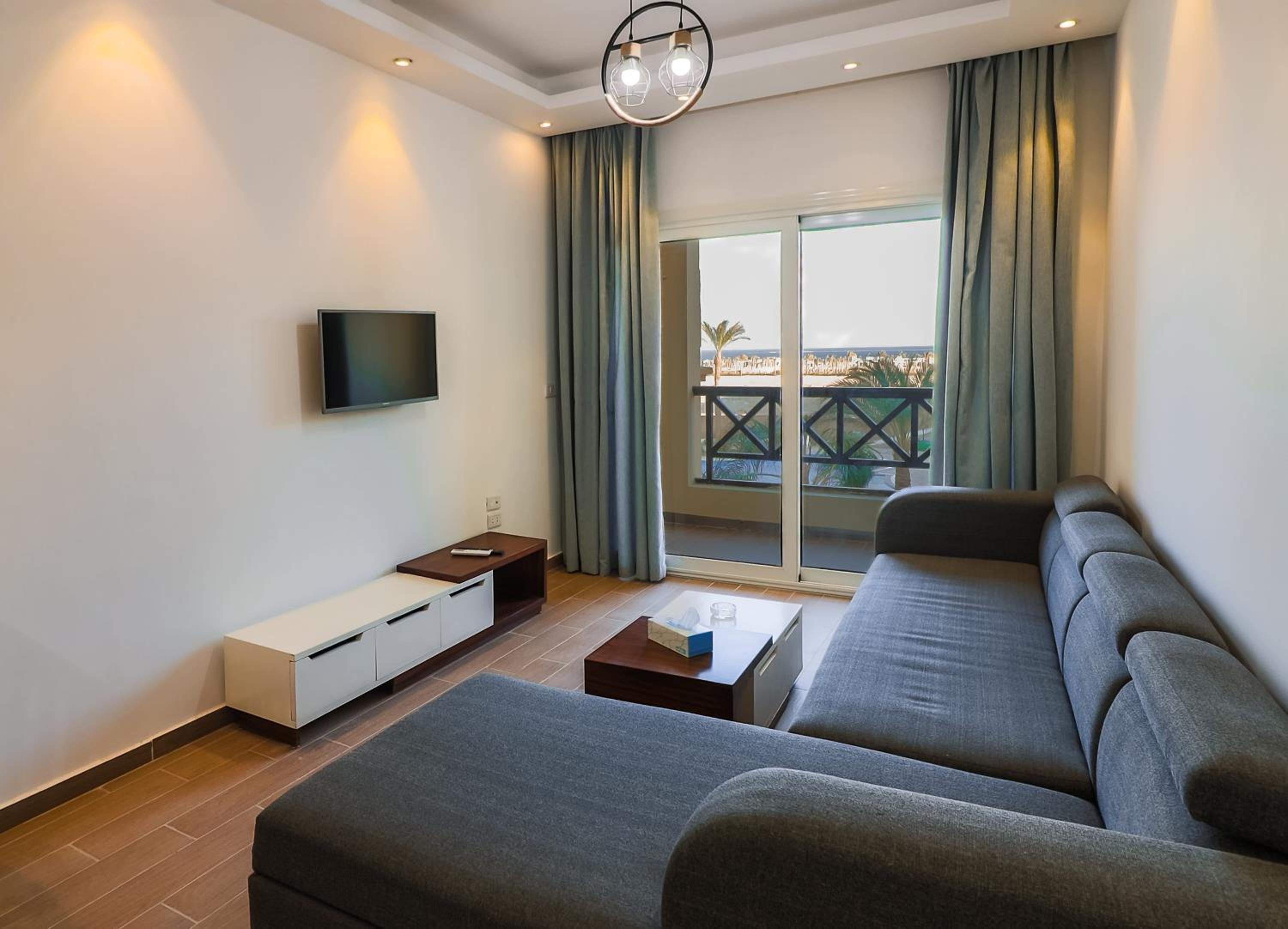 Al Saraya Sahl Hasheesh by Peaks