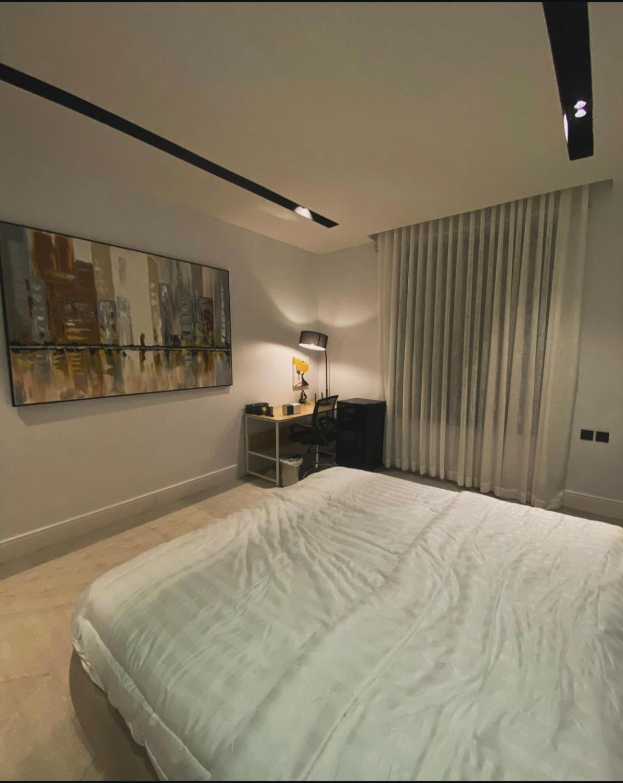 شقه غرفة نوم و صاله بالقرب من البولي فارد Rose residence