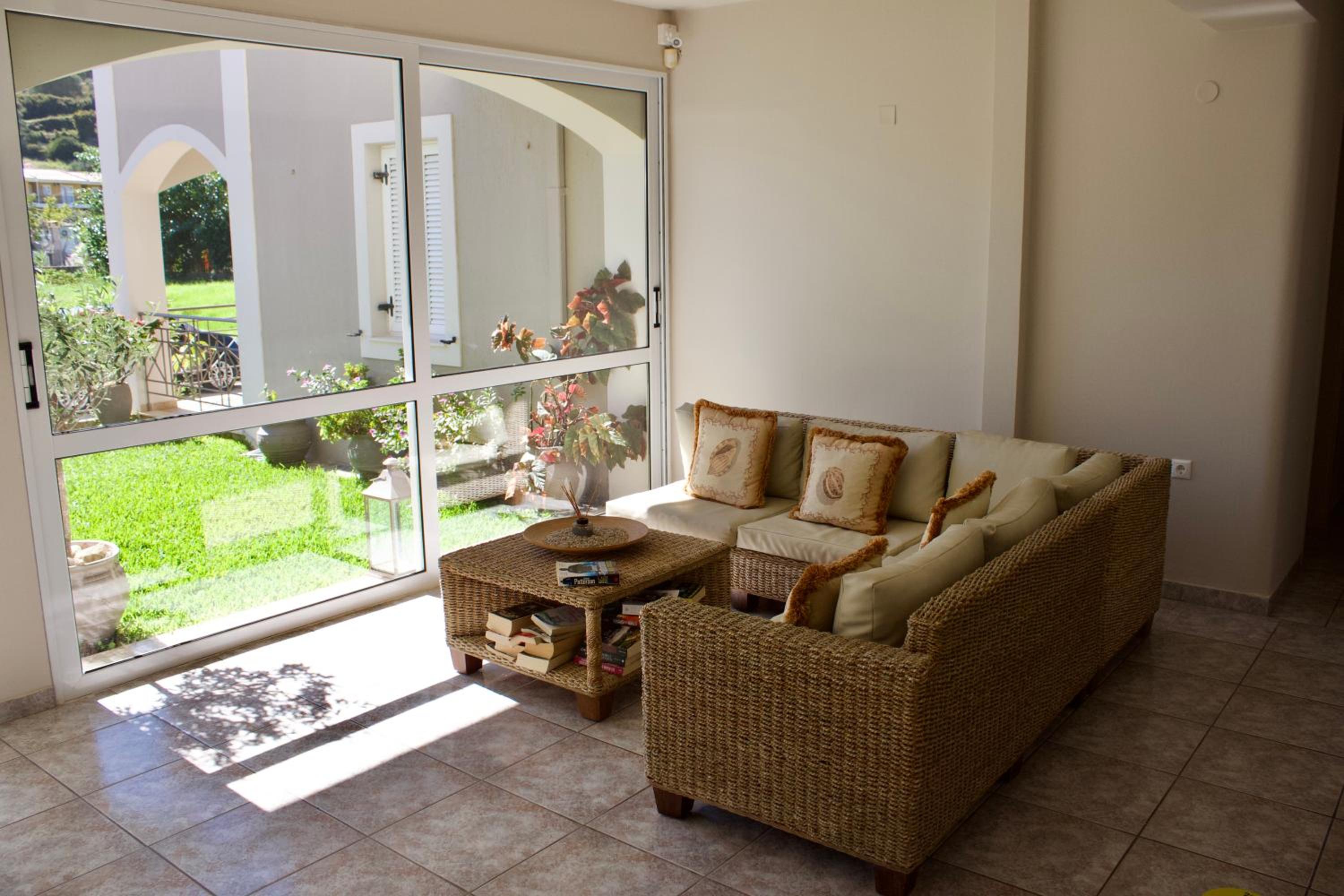 Notos Luxury Studios en Kateliós