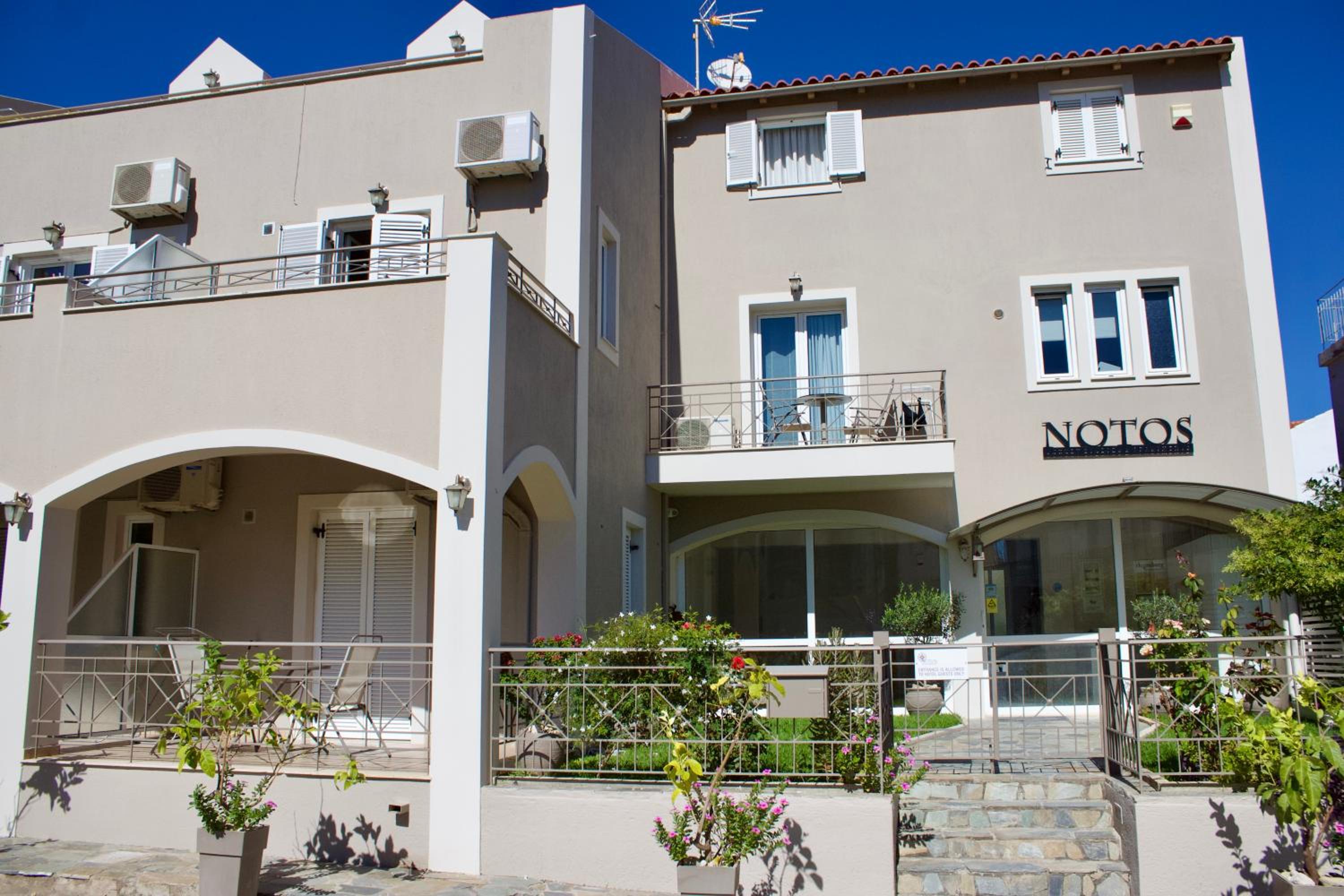 Notos Luxury Studios