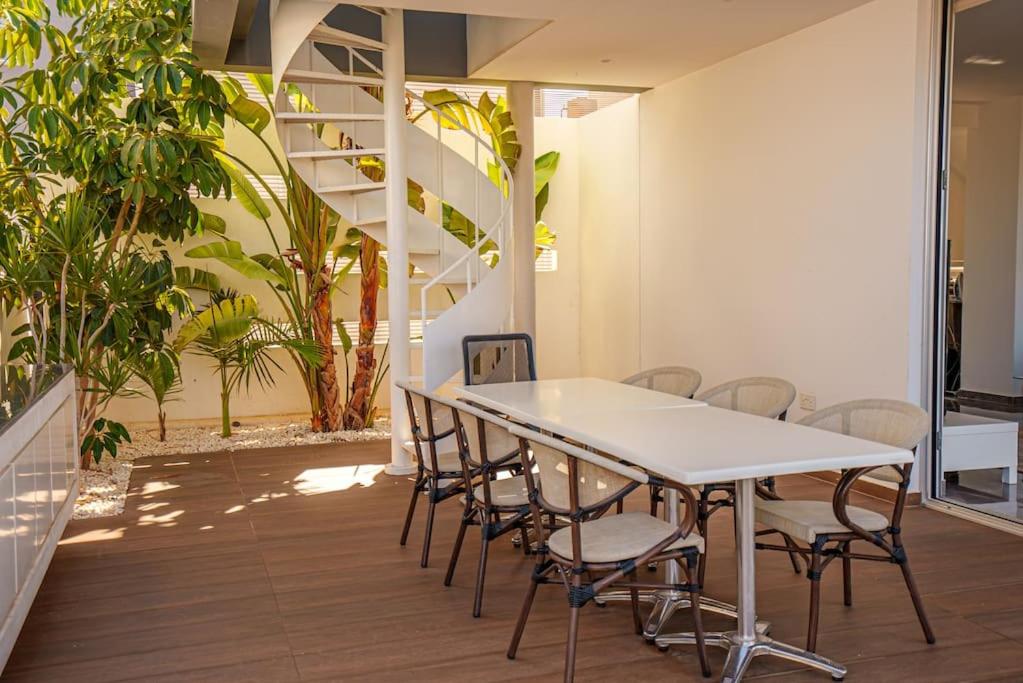 Hubstay - The Royal Palace Lux Private Pool