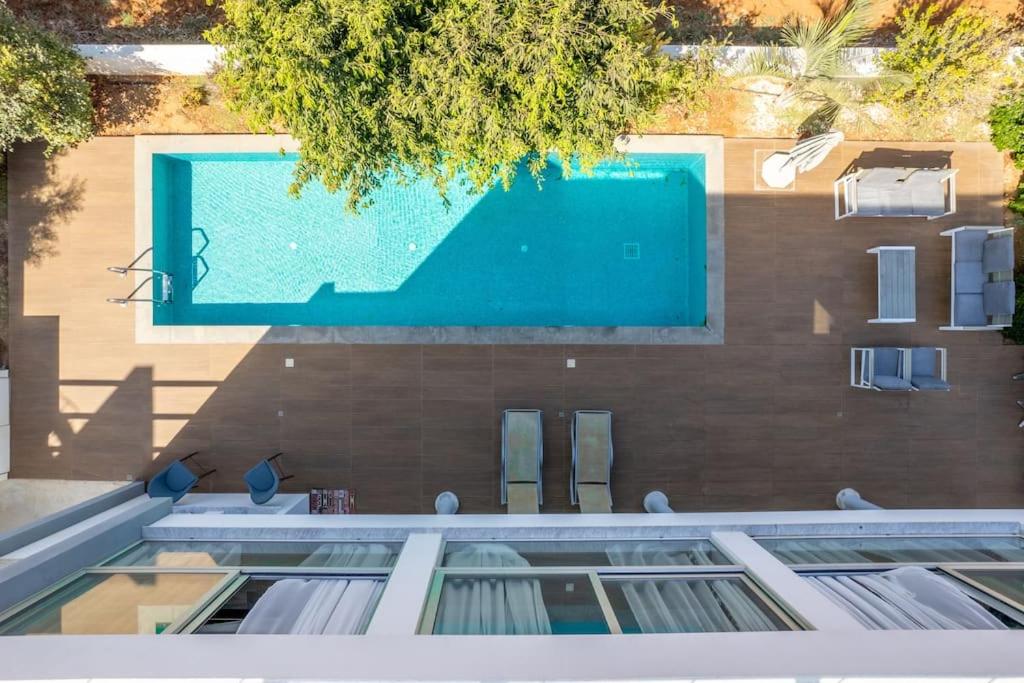 Hubstay - The Royal Palace Lux Private Pool
