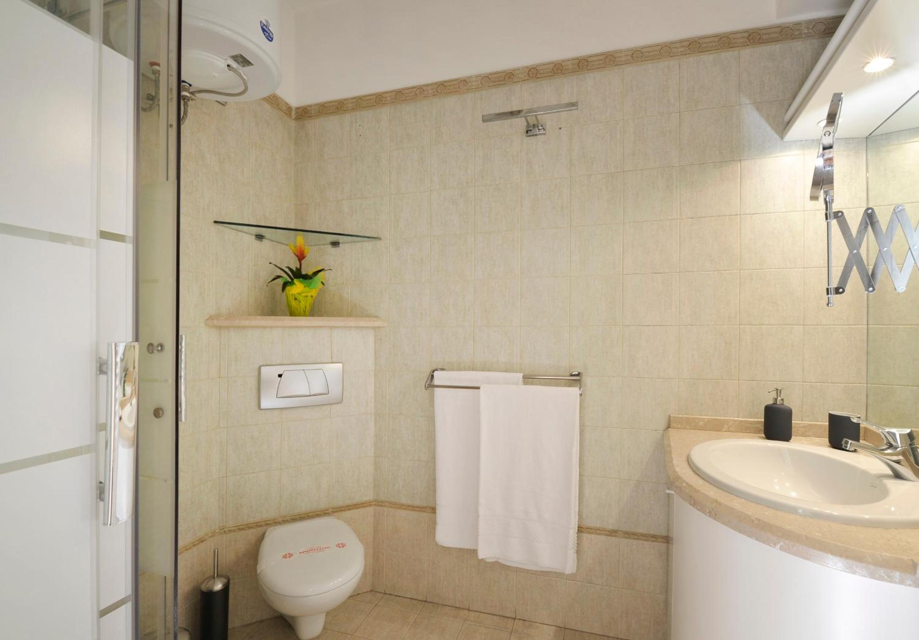 Montenapoleone Suite in the heart of Milan - Best Location Possible