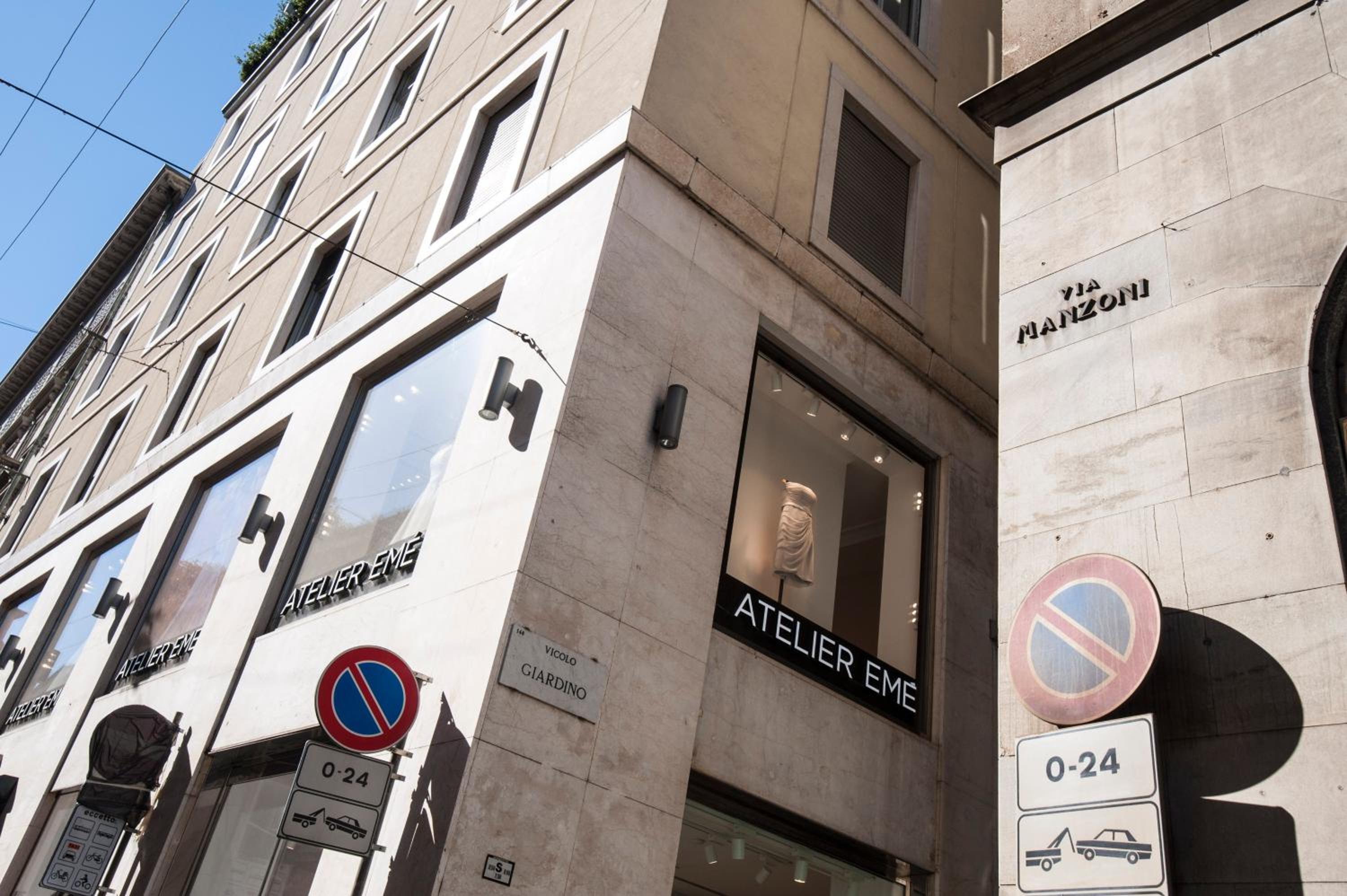 Montenapoleone Suite in the heart of Milan - Best Location Possible