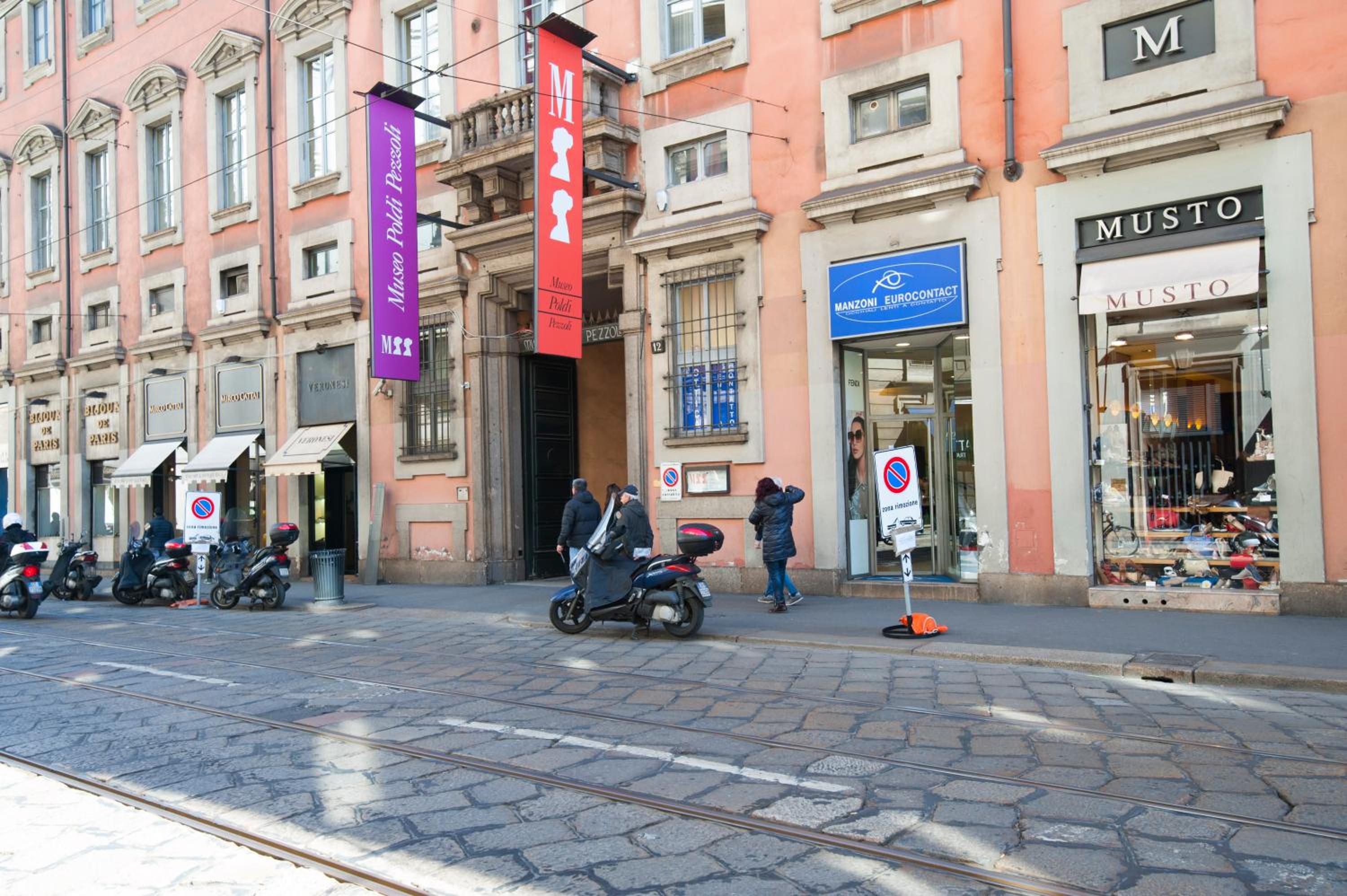 Montenapoleone Suite in the heart of Milan - Best Location Possible