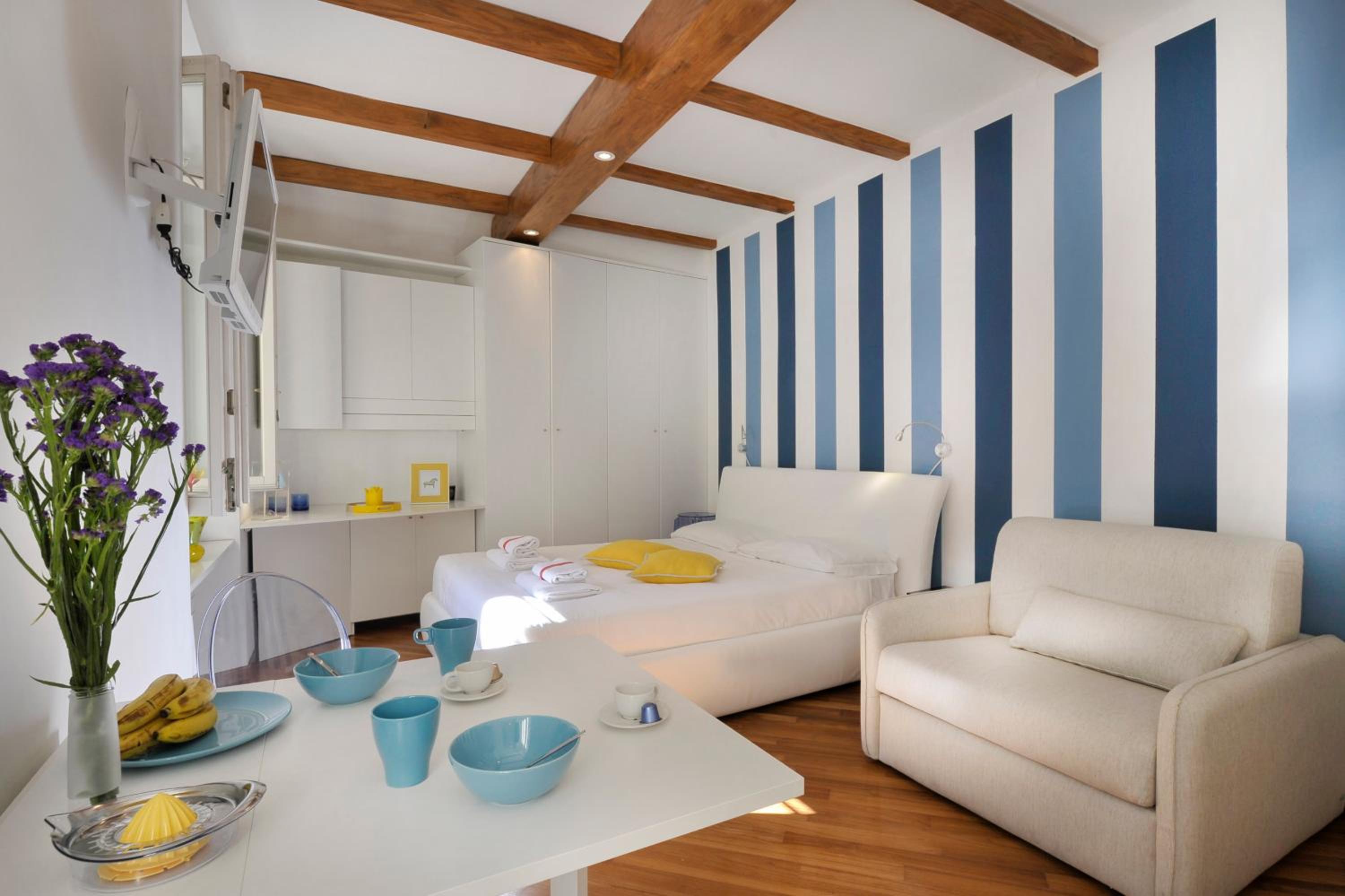 Montenapoleone Suite in the heart of Milan - Best Location Possible