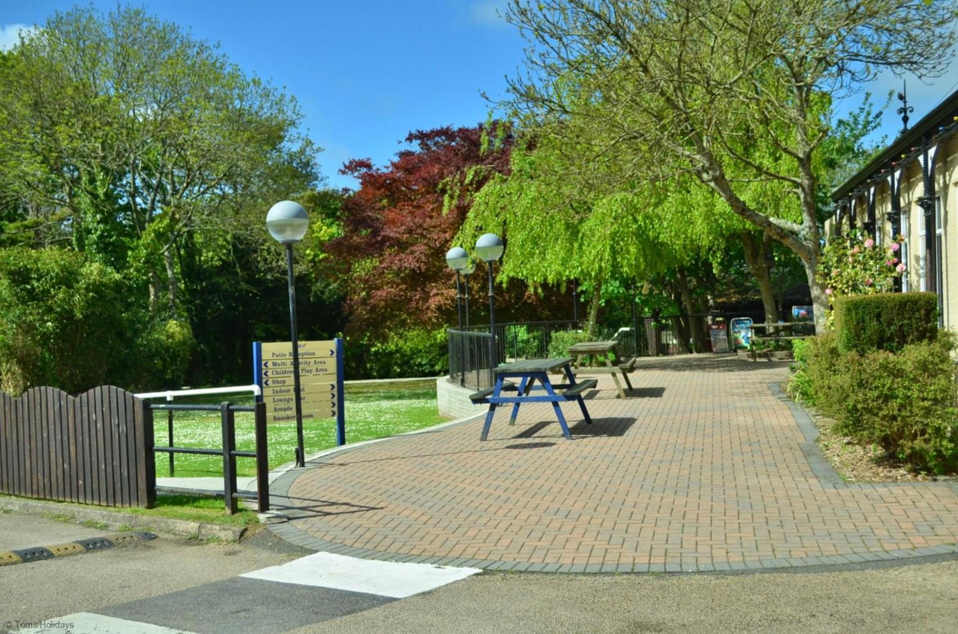 14 Tudor Court, Tolroy Manor view 4