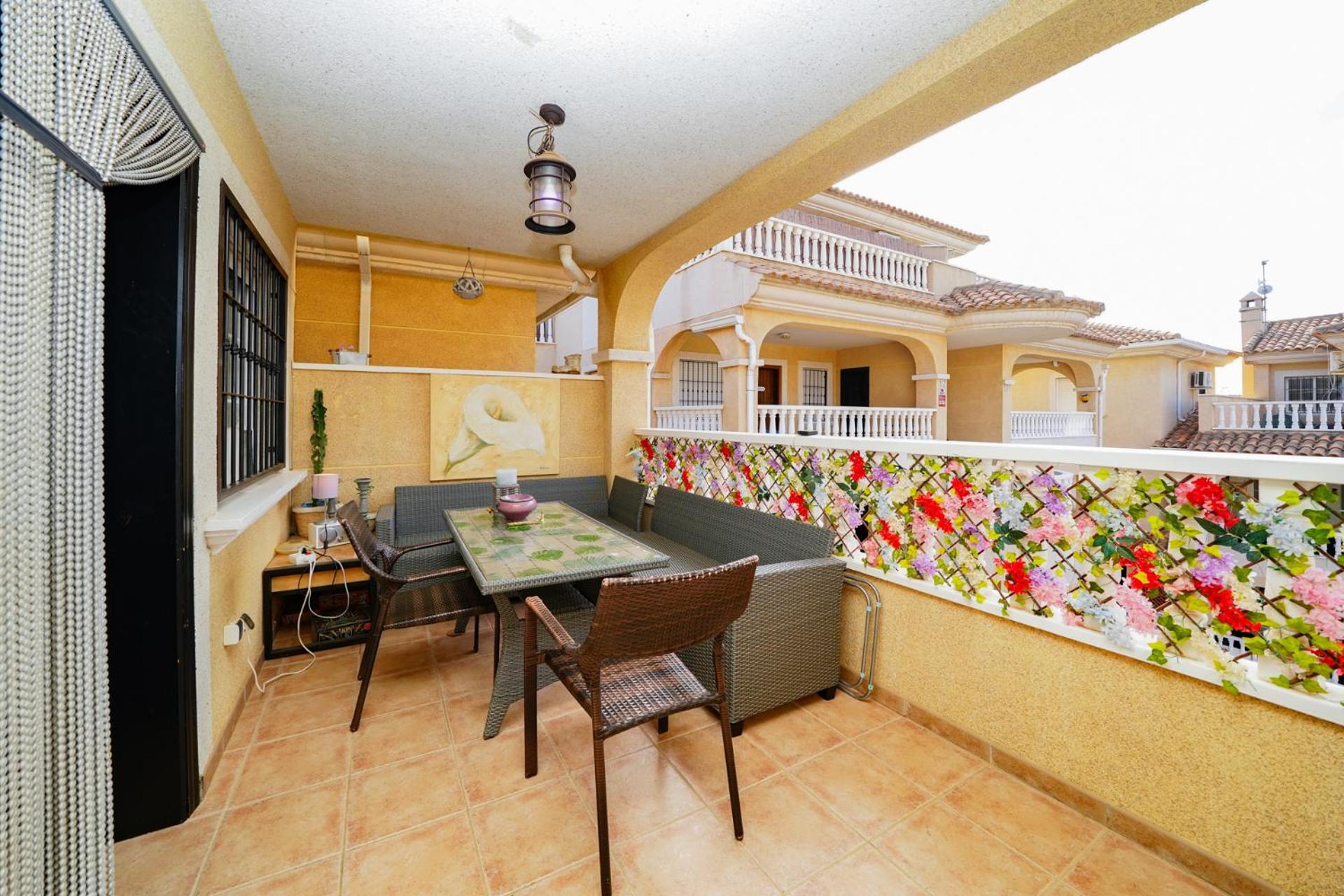Dúplex con piscina comunitaria en La Florida