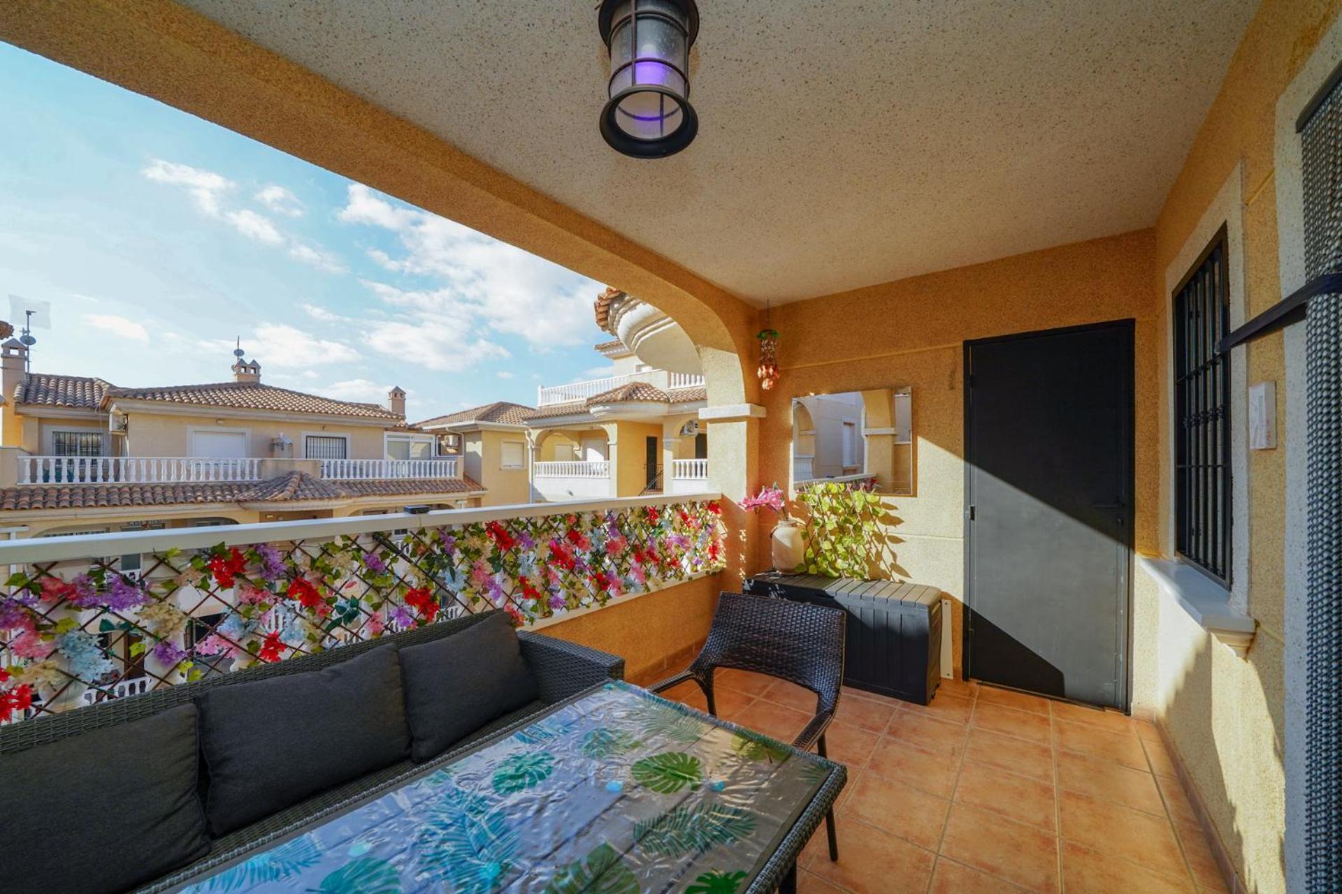 Dúplex con piscina comunitaria en La Florida