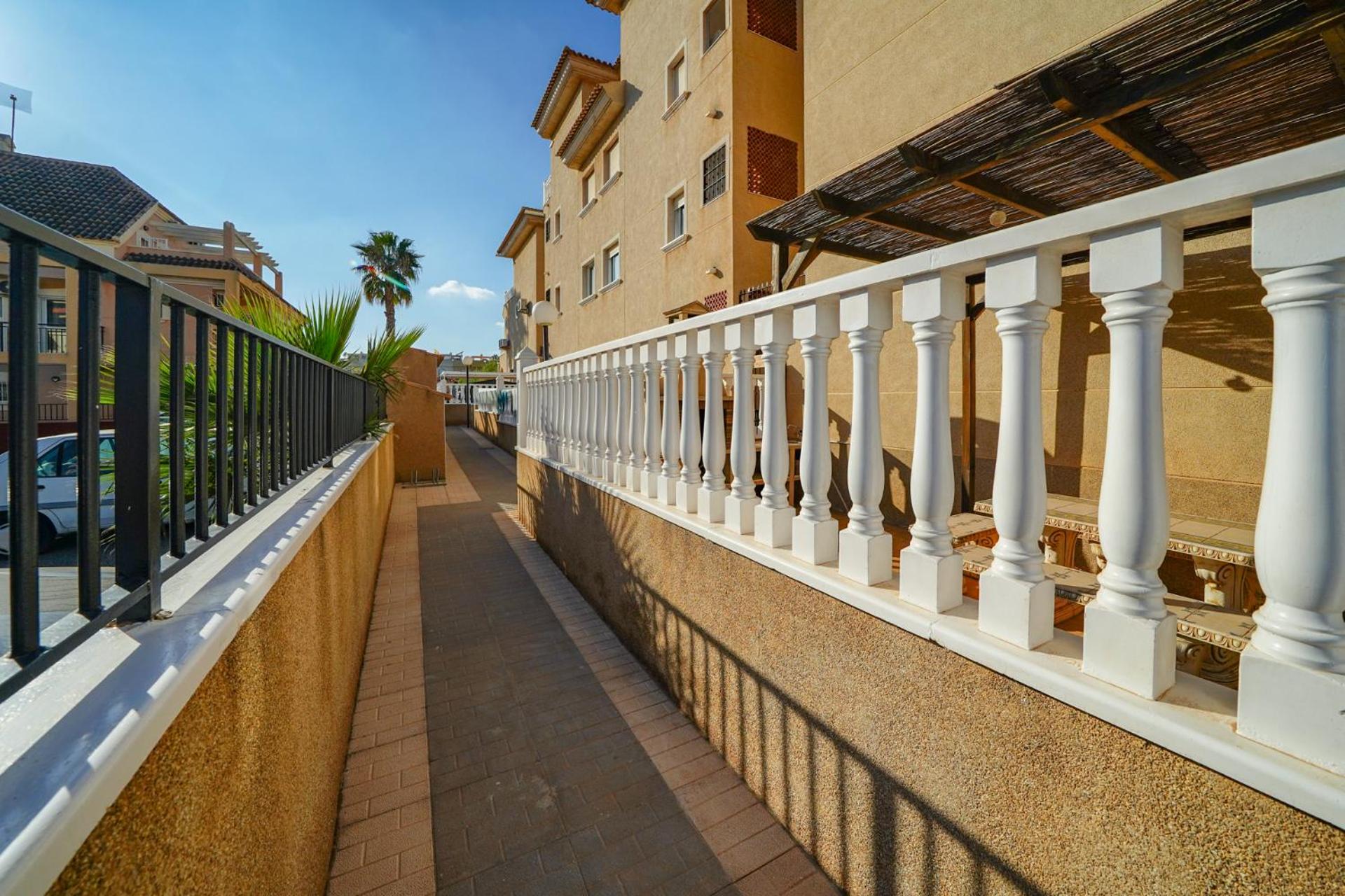 Dúplex con piscina comunitaria en La Florida