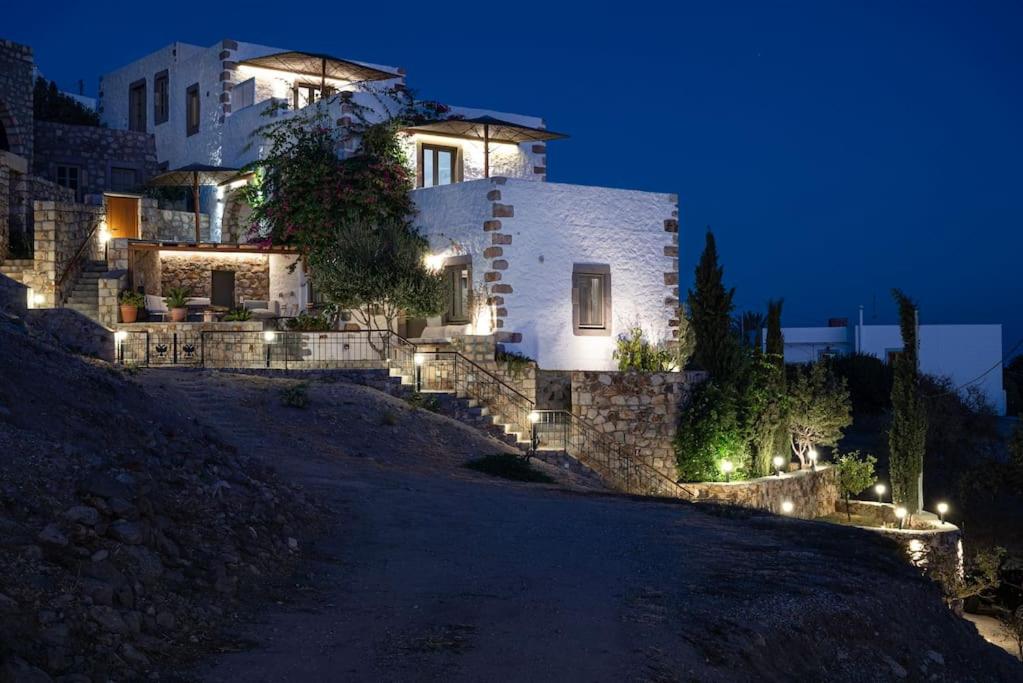 Sea & Sunset View Villa Chora with private jacuzzi view 2