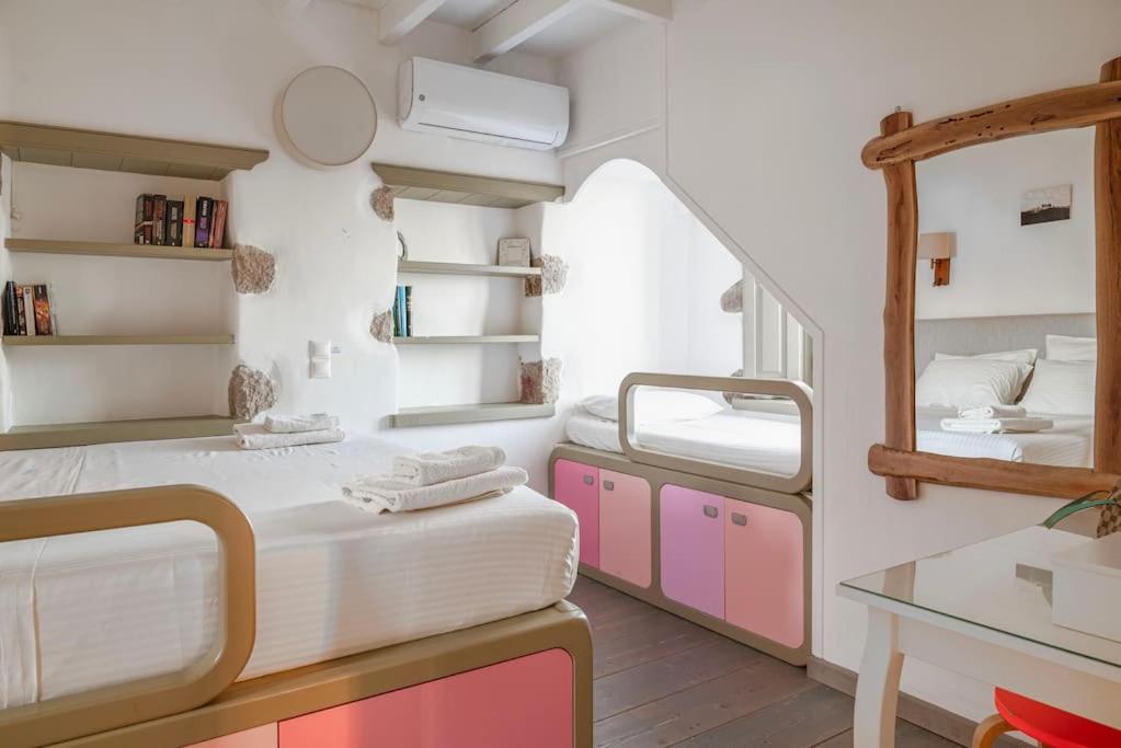 Sea & Sunset View Villa Chora with private jacuzzi view 5