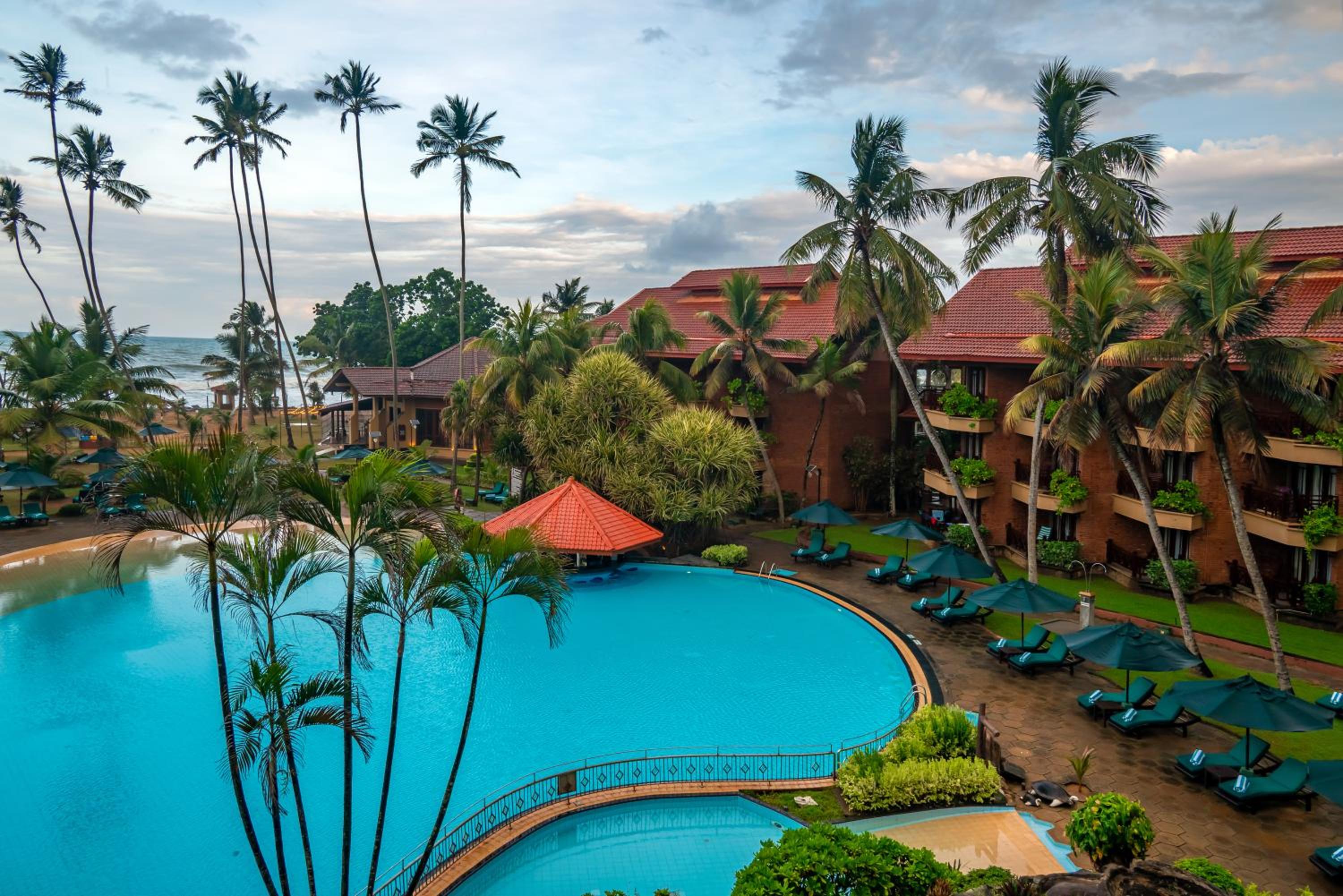 Royal Palms Beach Hotel
