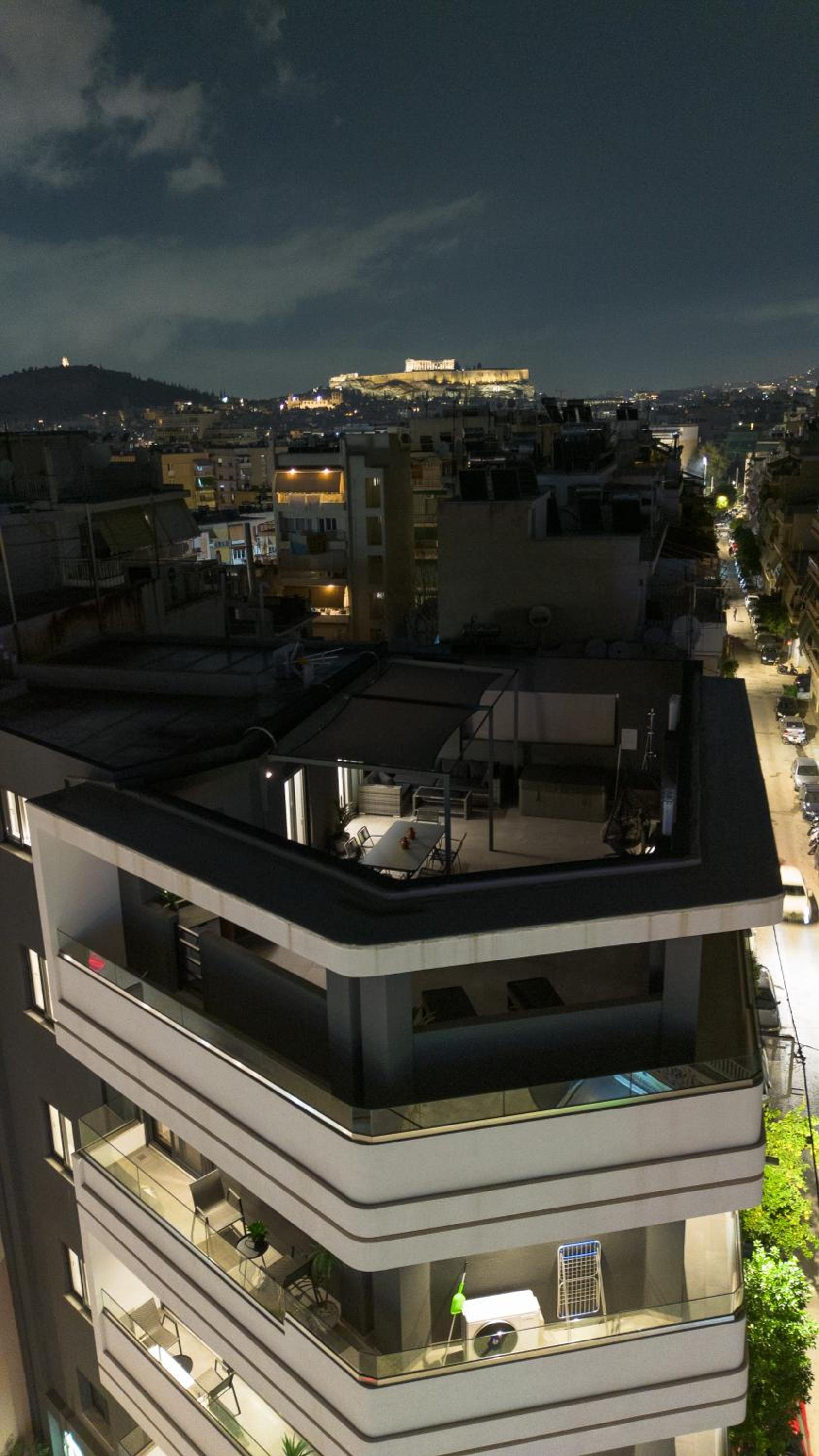 Kosmos Luxury Residences