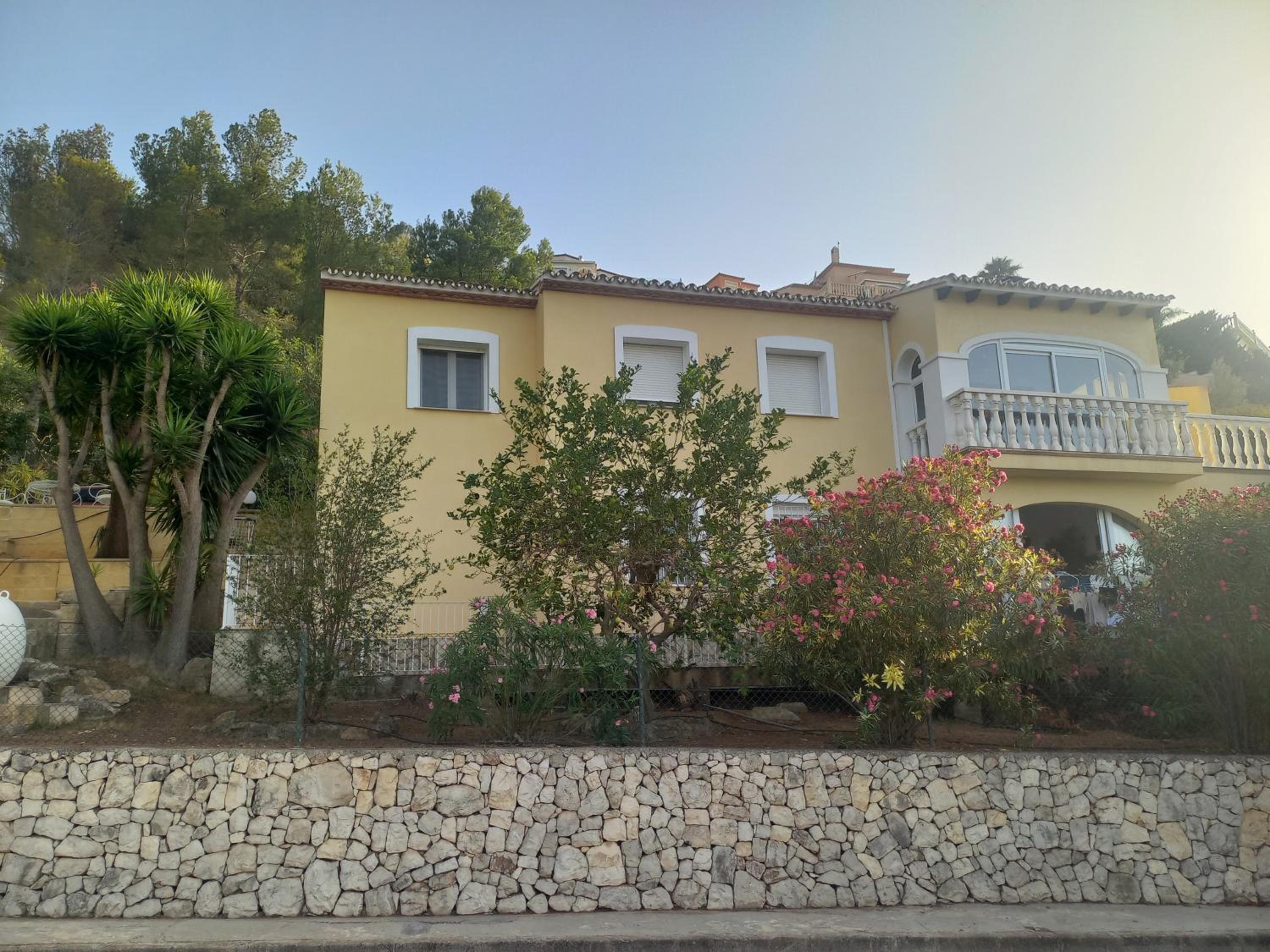 Villa Amarilis