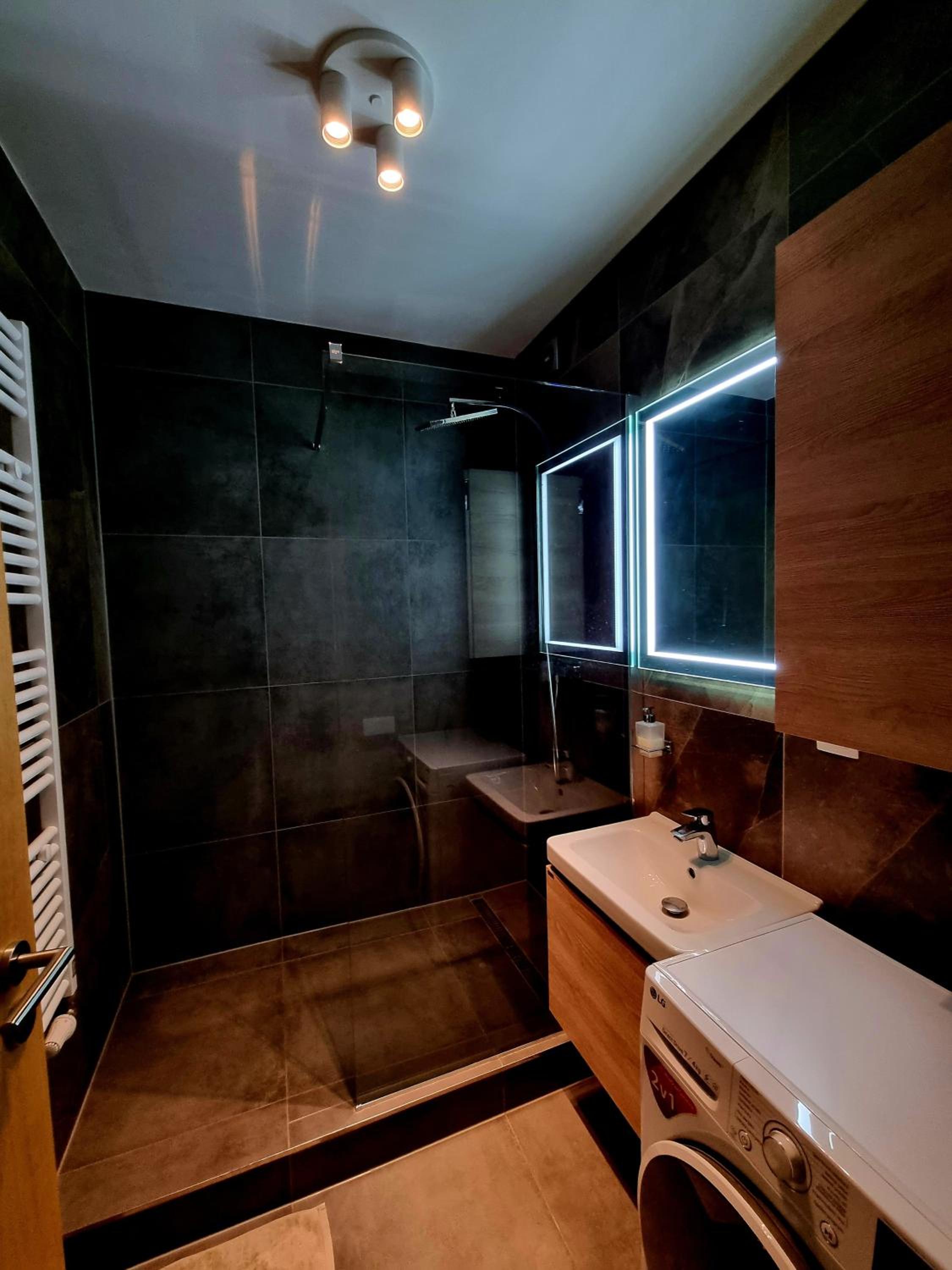 CITY VIEW APARTMENT Free Parking view 5