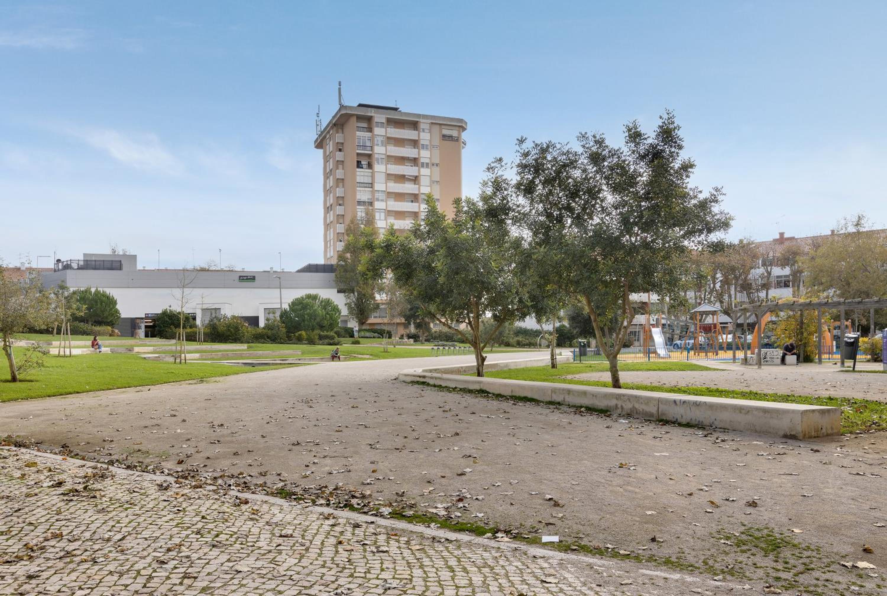 Spacious Apartment T3 Near Beach