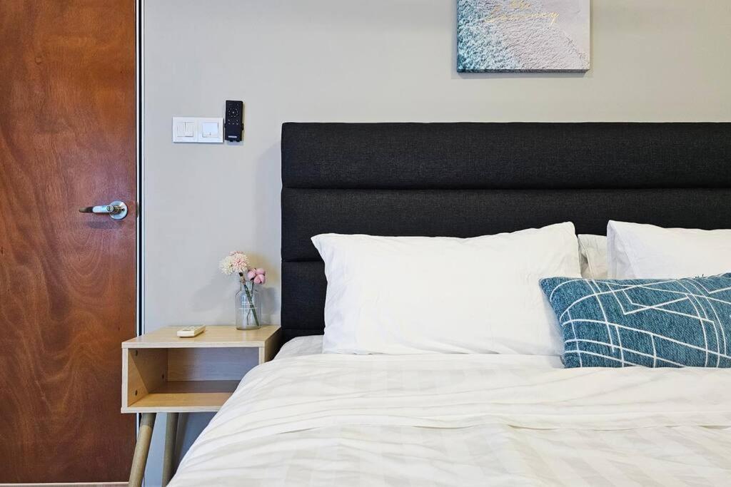 Trefoil Setia Alam 29# Link Bridge Setia City Mall # 2 Bedroom photo 2