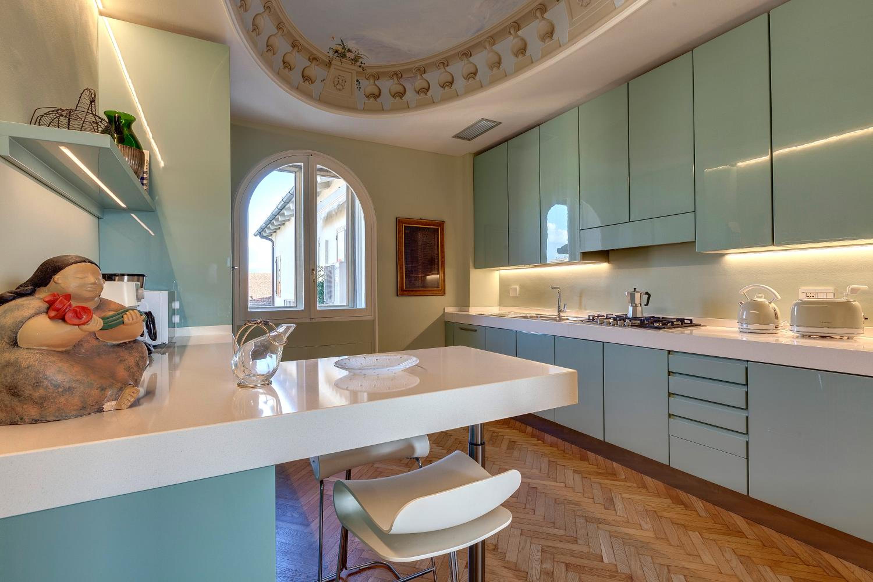 Vespucci Luxury Apartment with Amazing View by Mamo Florence