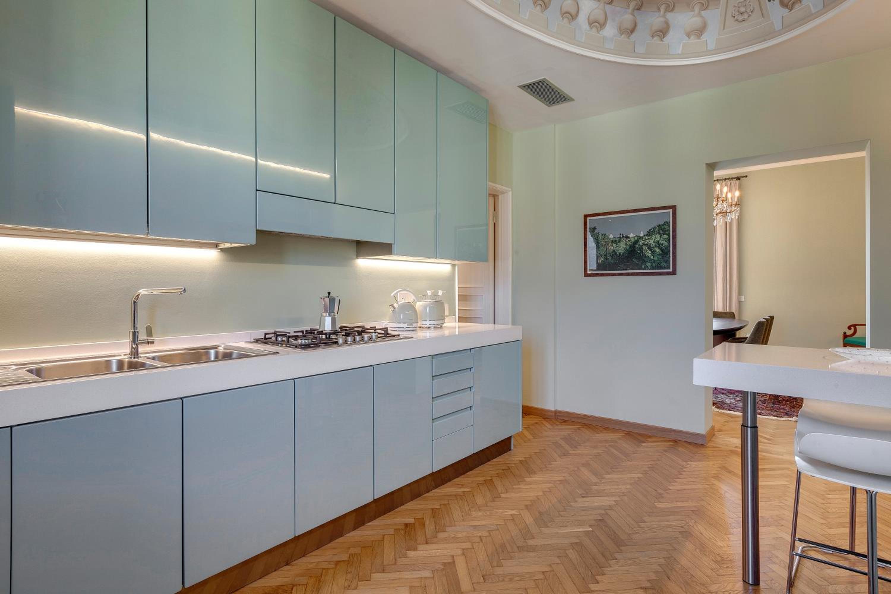 Vespucci Luxury Apartment with Amazing View by Mamo Florence