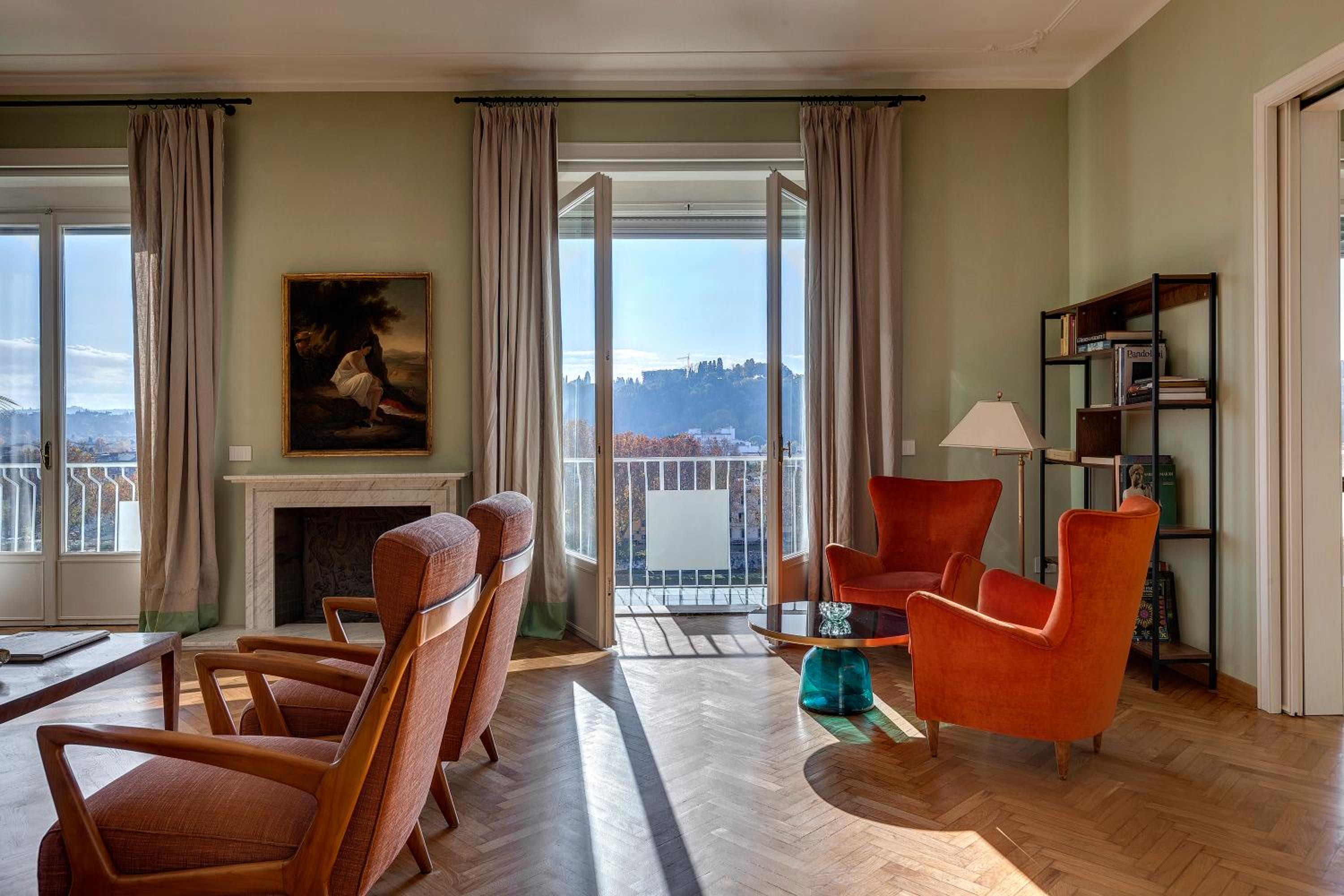 Vespucci Luxury Apartment with Amazing View by Mamo Florence