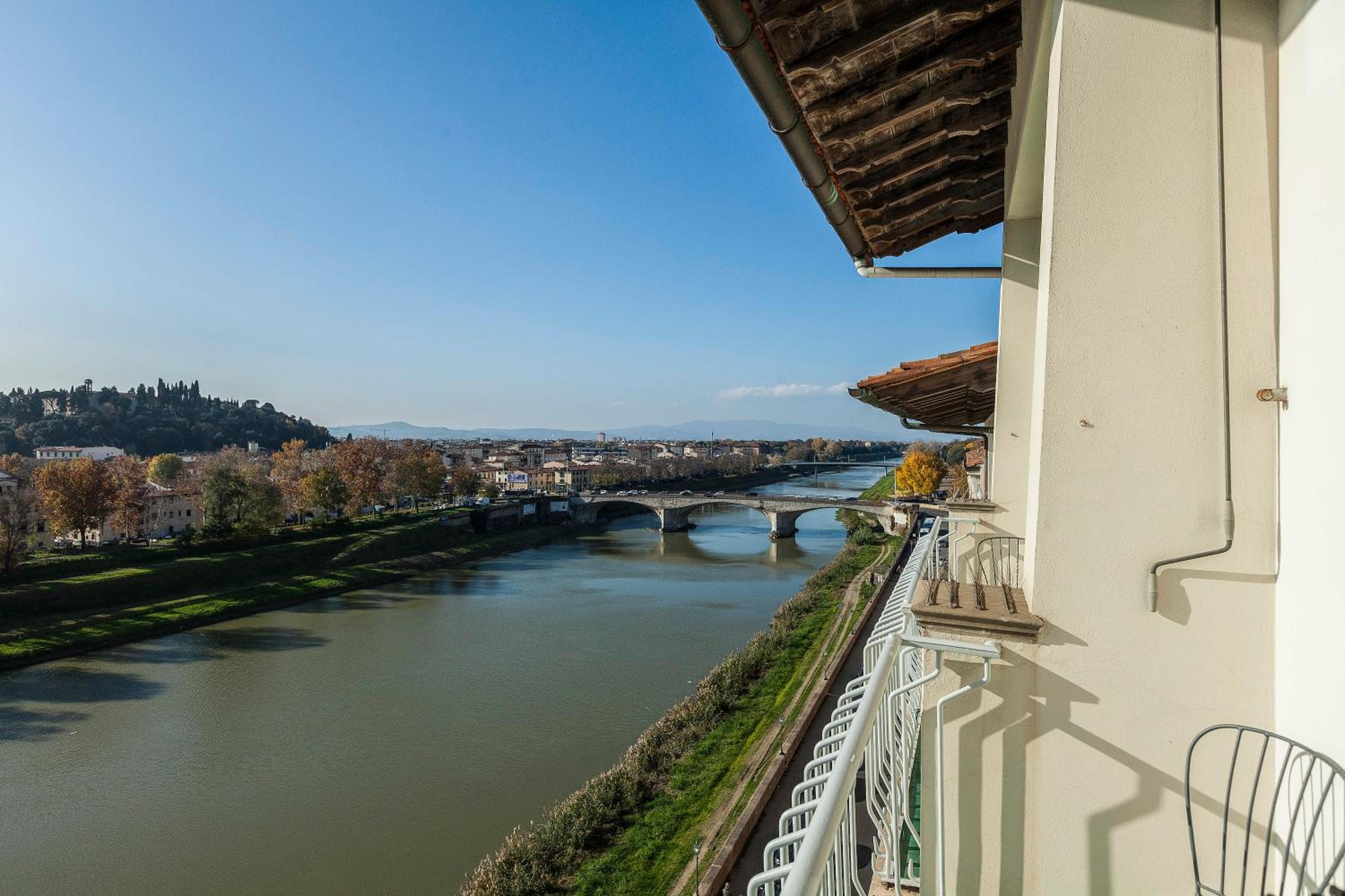 Vespucci Luxury Apartment with Amazing View by Mamo Florence